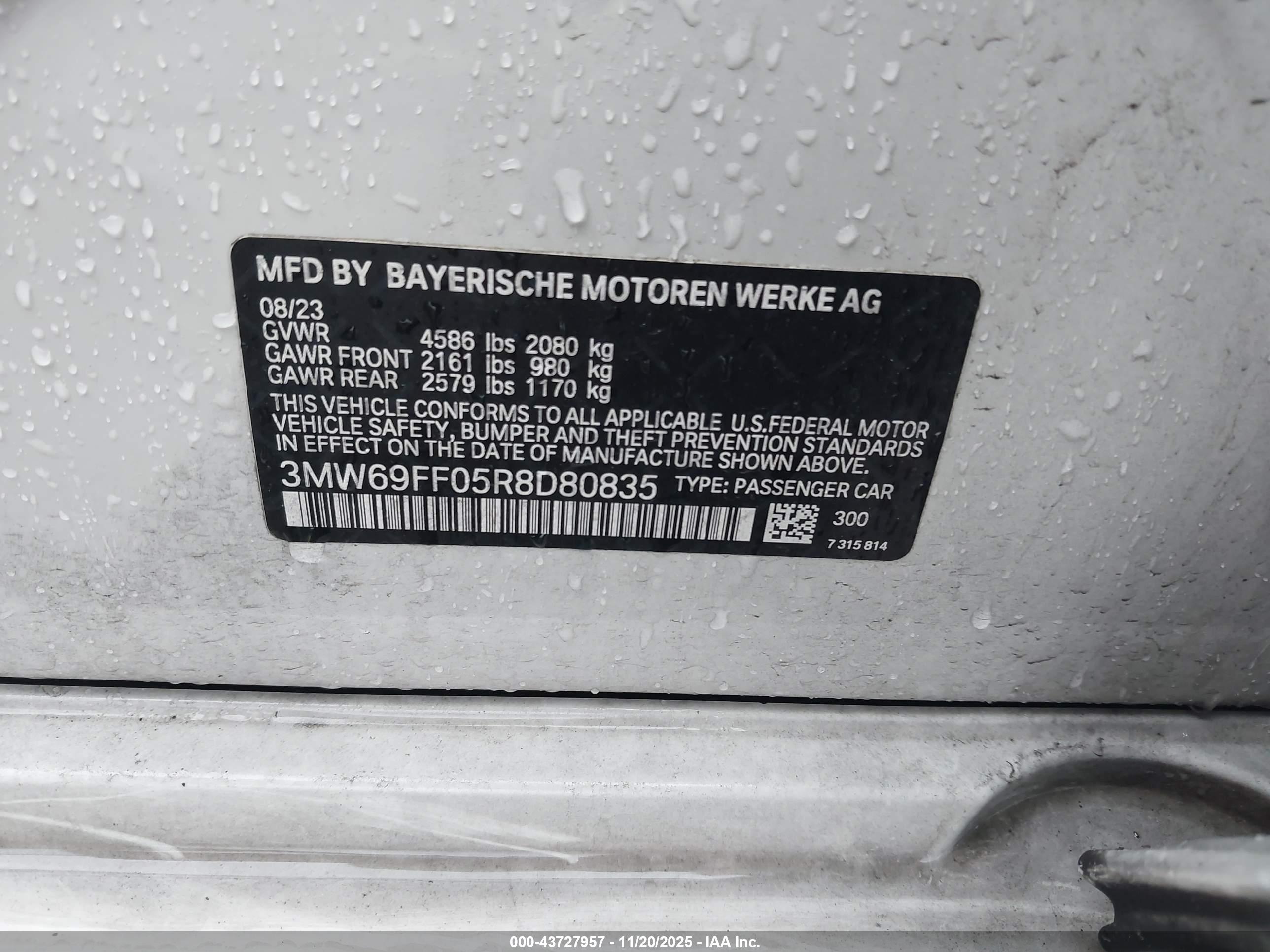 BMW 330I image 9