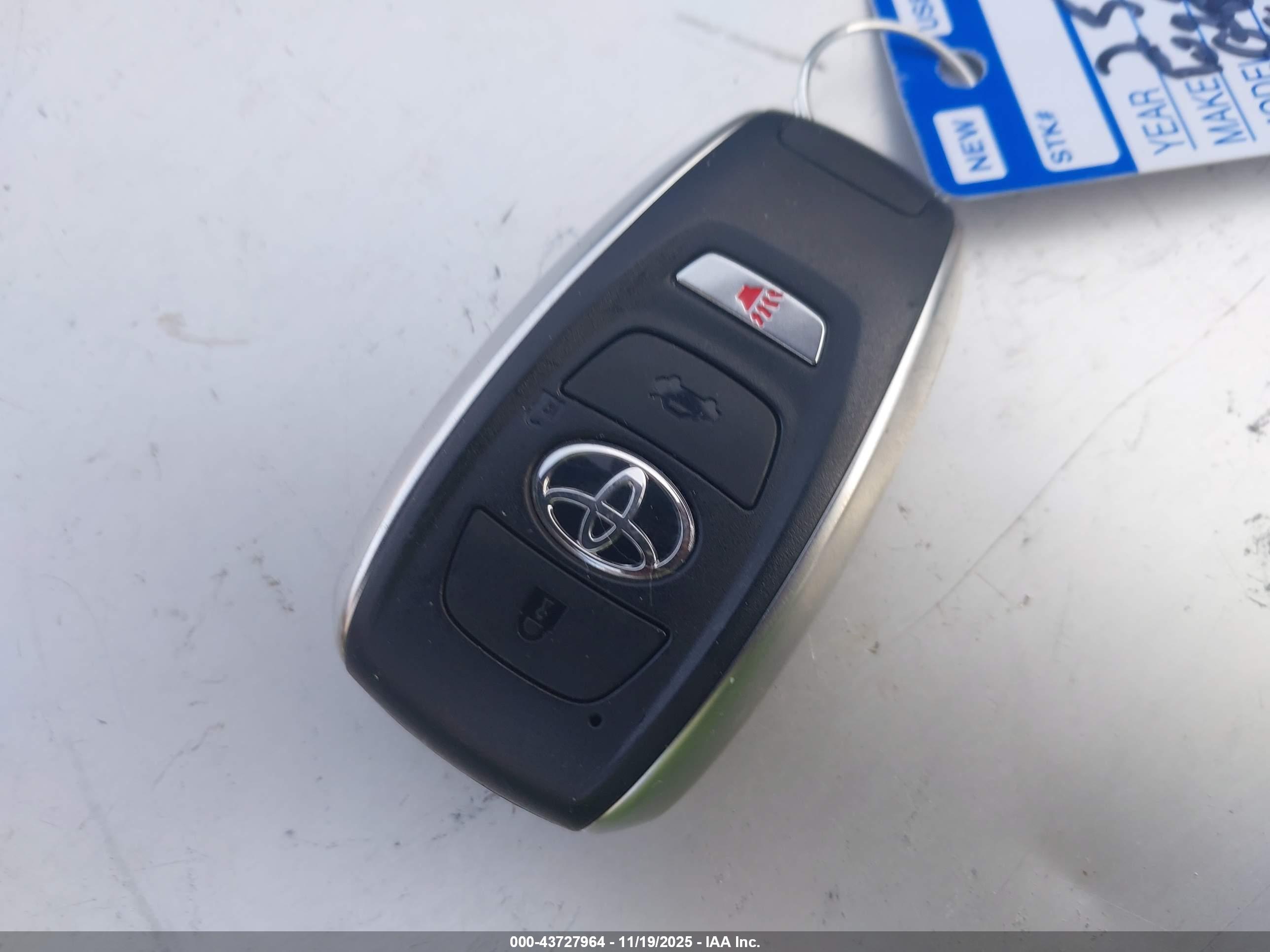 TOYOTA GR86 image 11