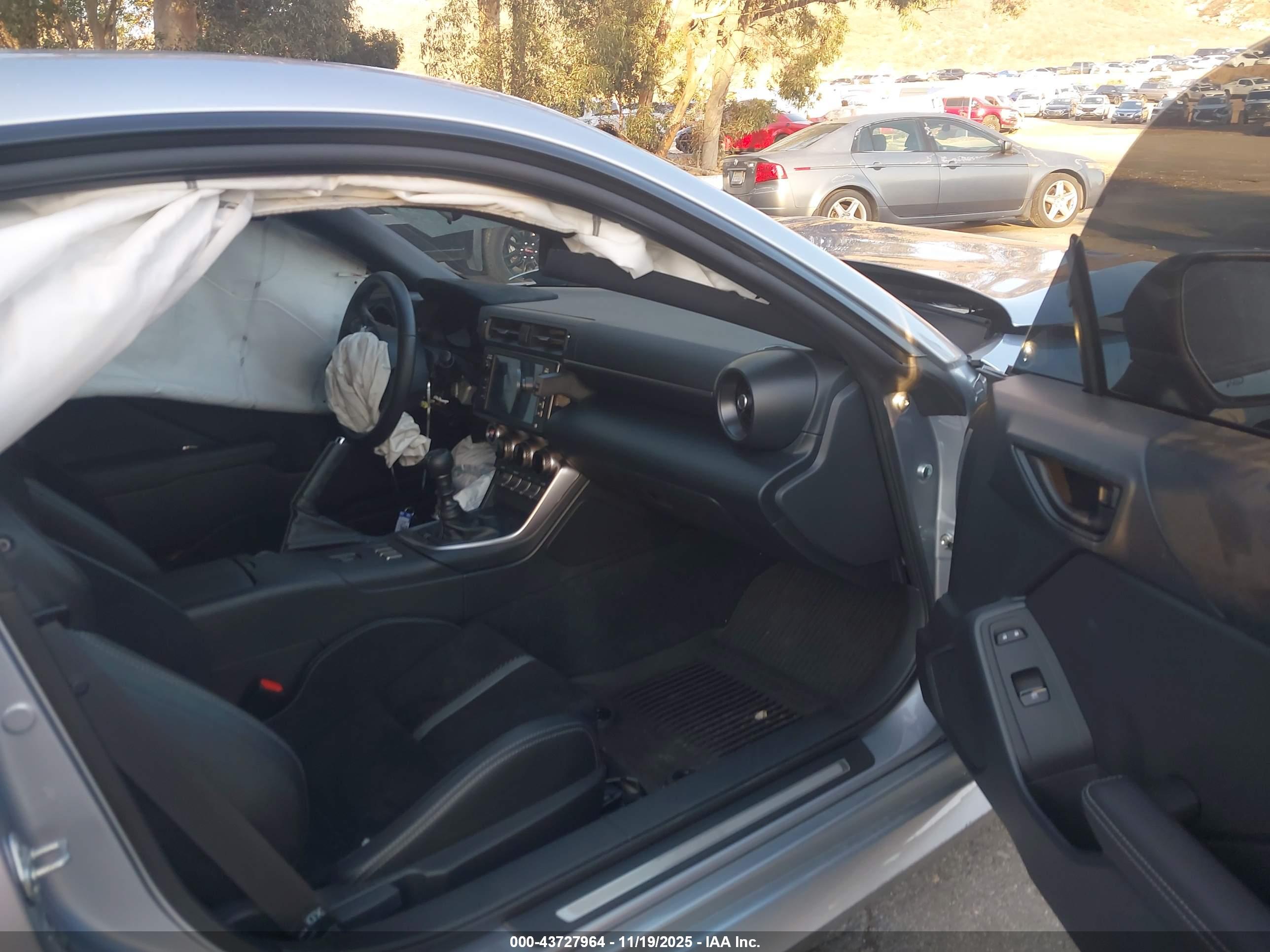 TOYOTA GR86 image 5