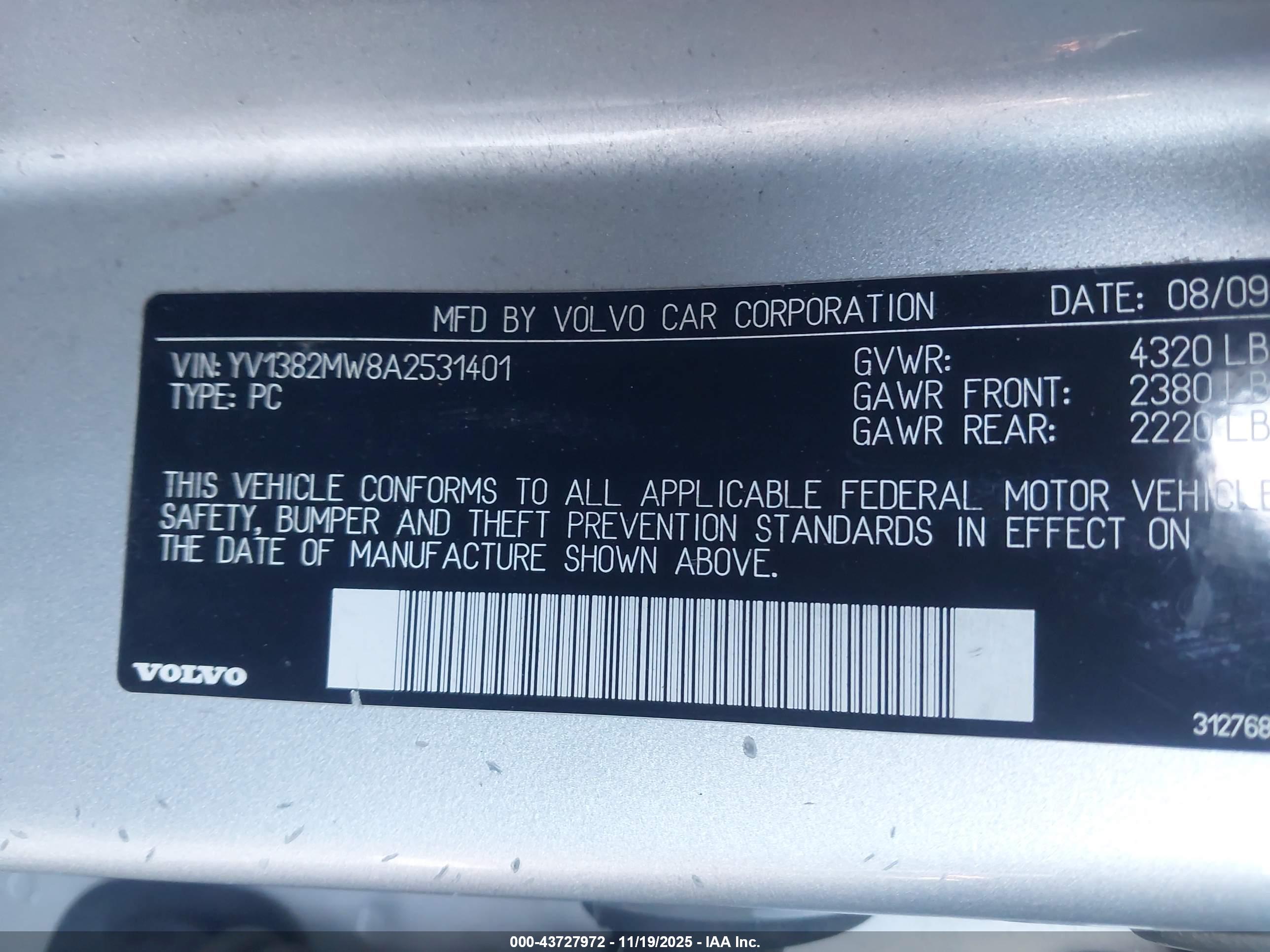 VOLVO V50 image 9