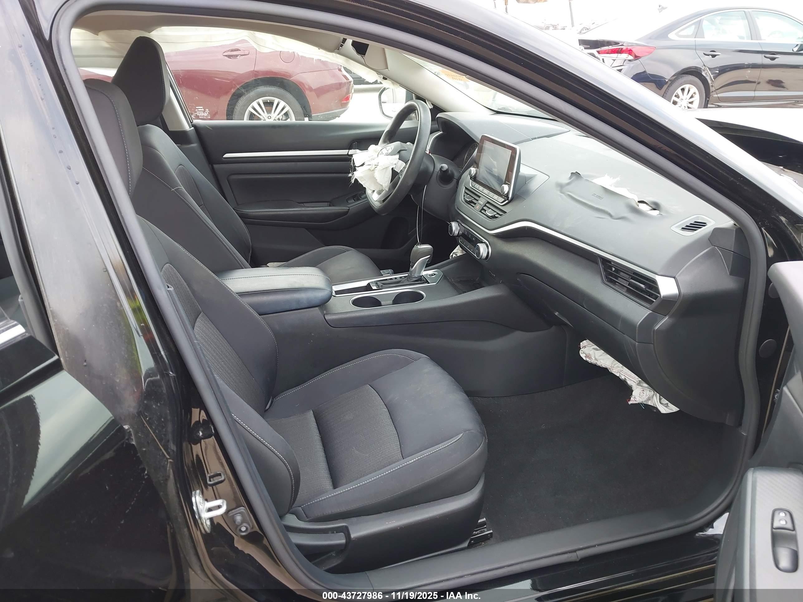 NISSAN ALTIMA image 5