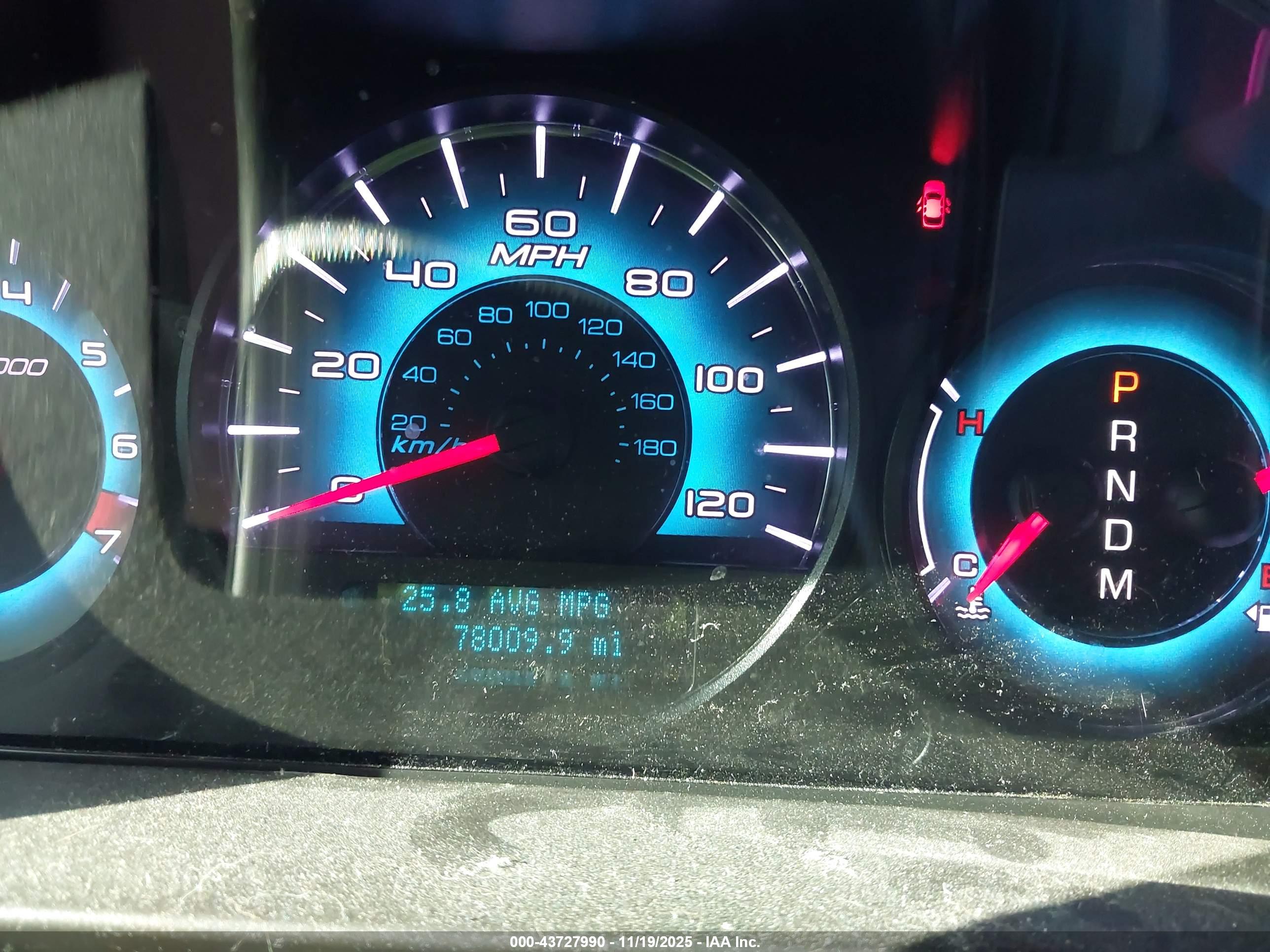FORD FUSION image 7