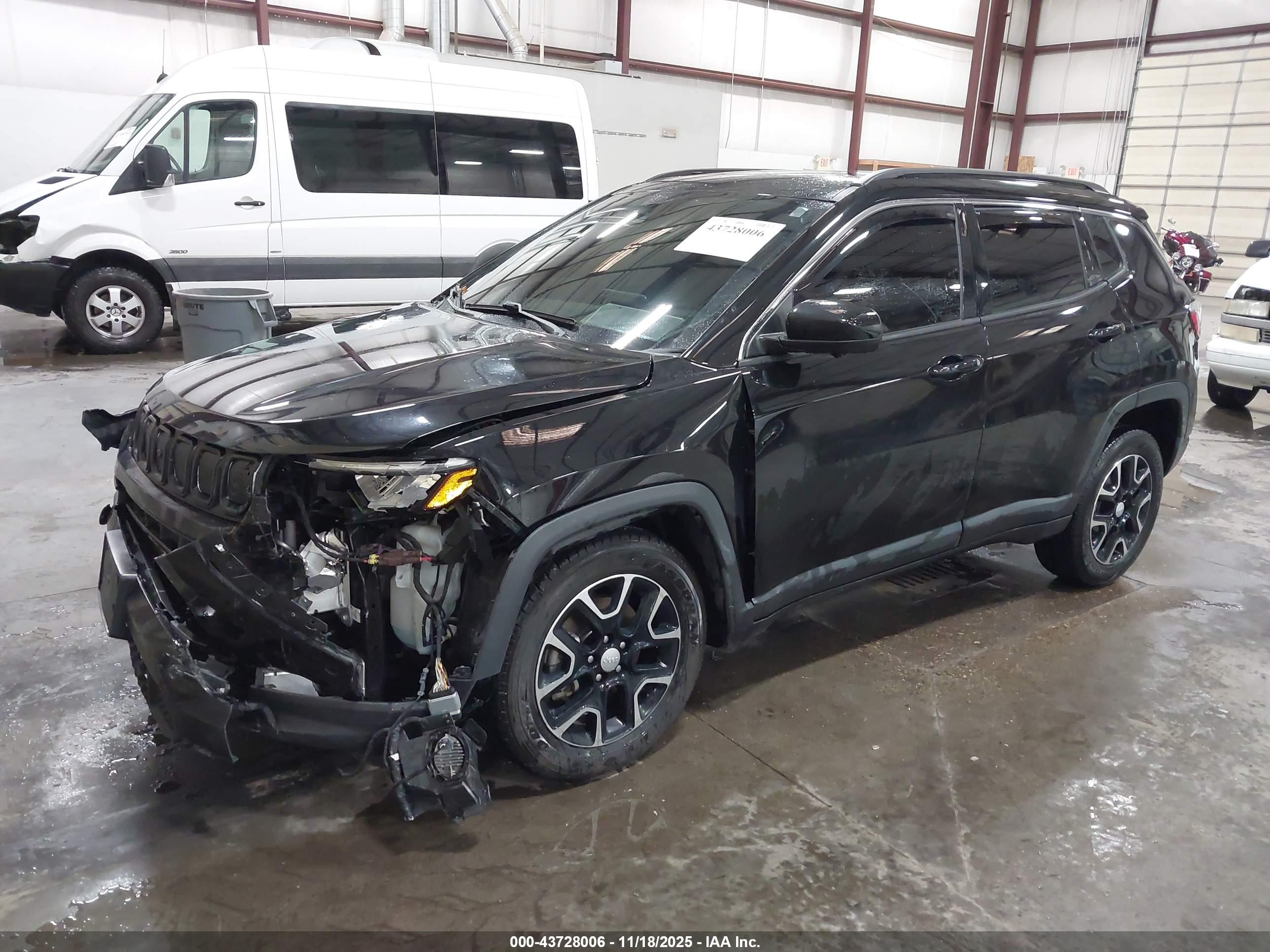 JEEP COMPASS image 2
