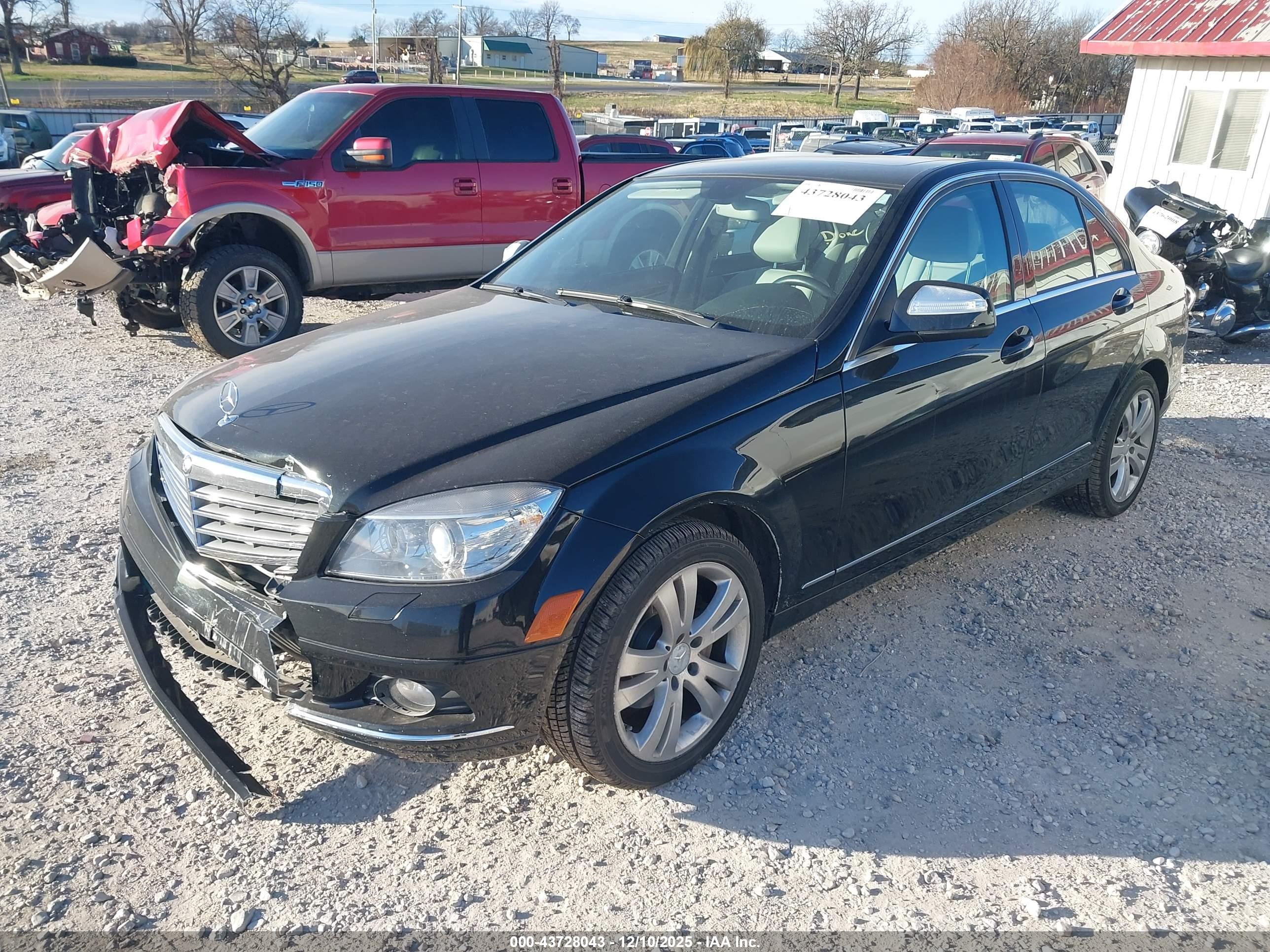 MERCEDES-BENZ C image 2