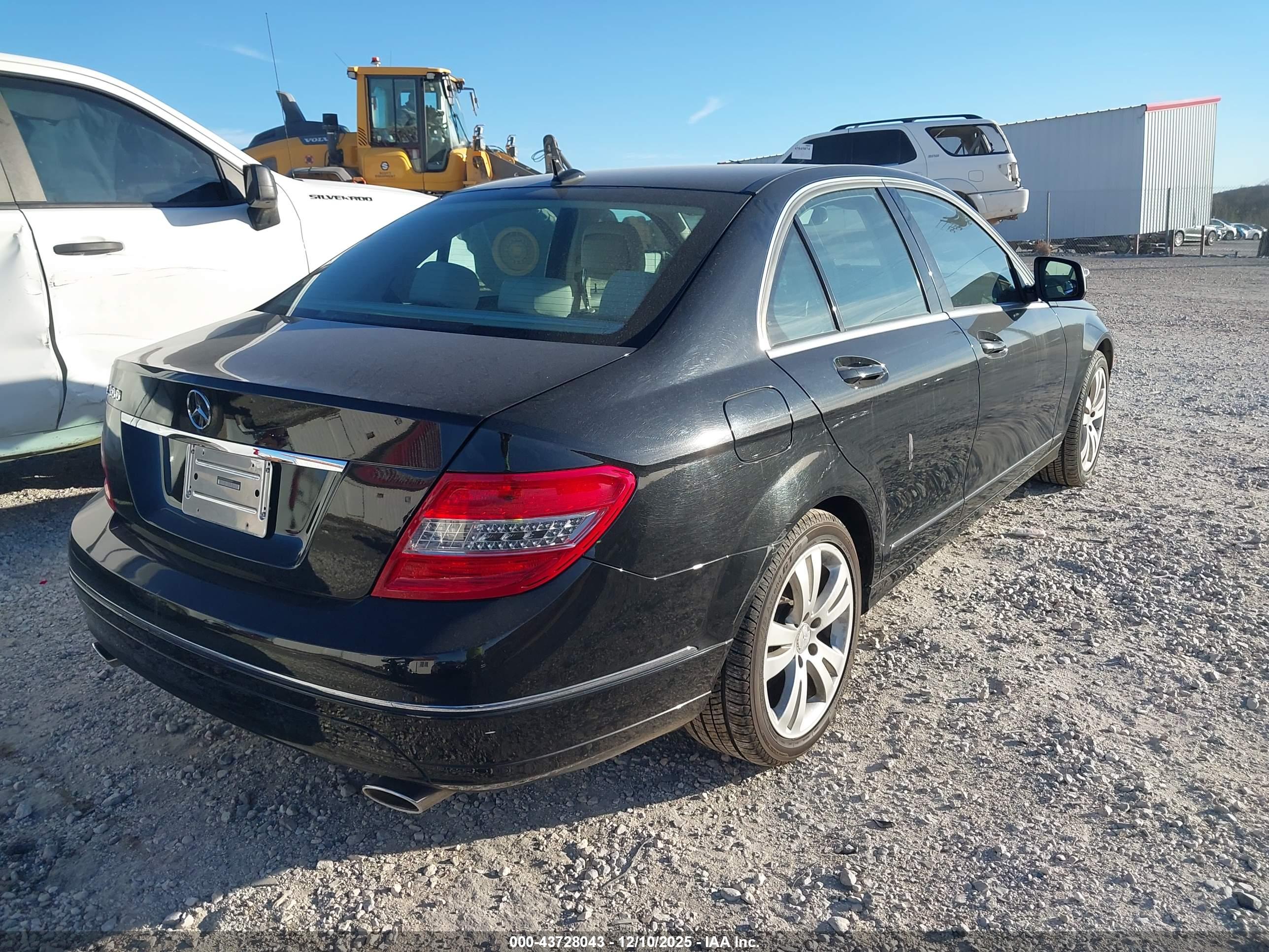 MERCEDES-BENZ C image 4