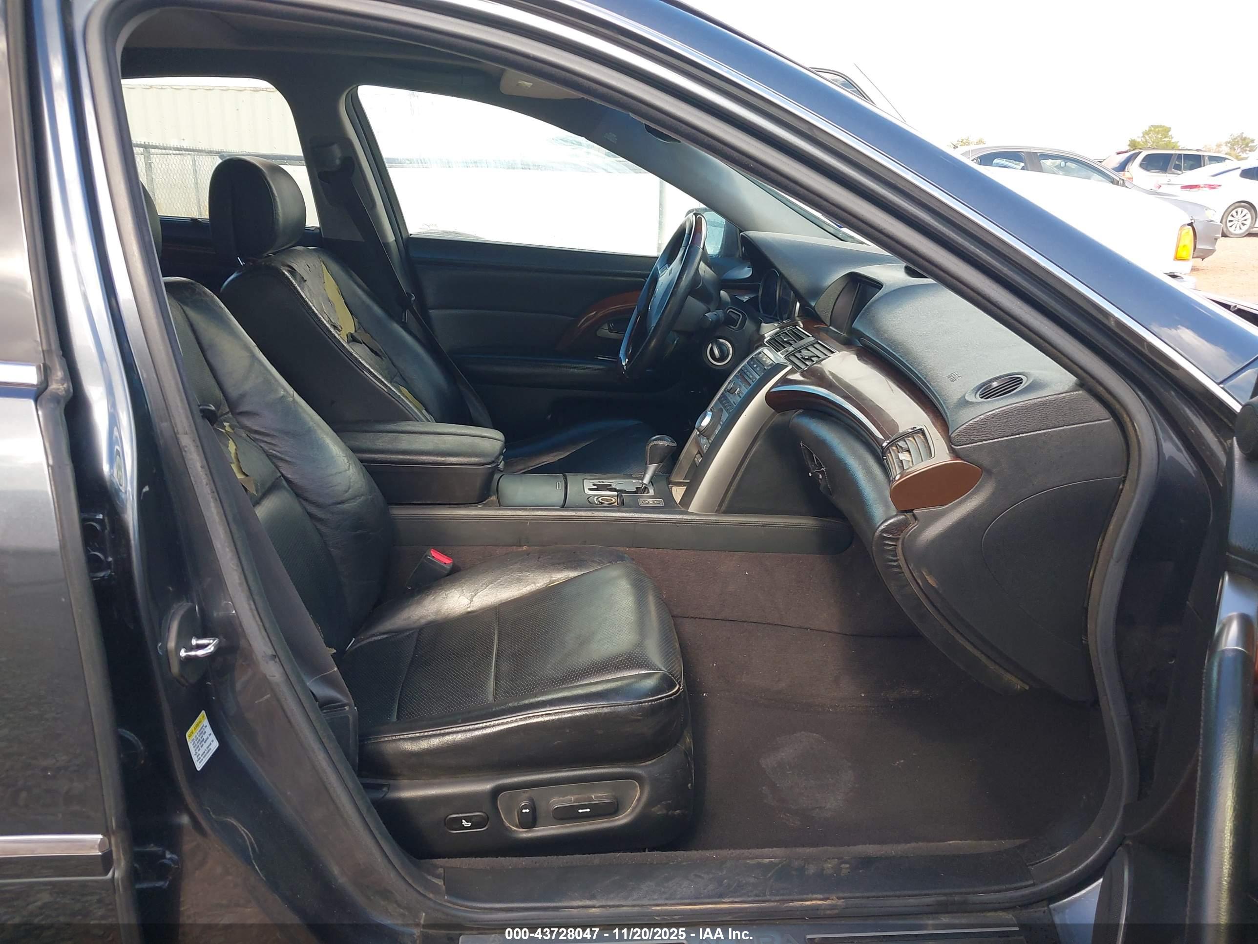 ACURA RL image 5