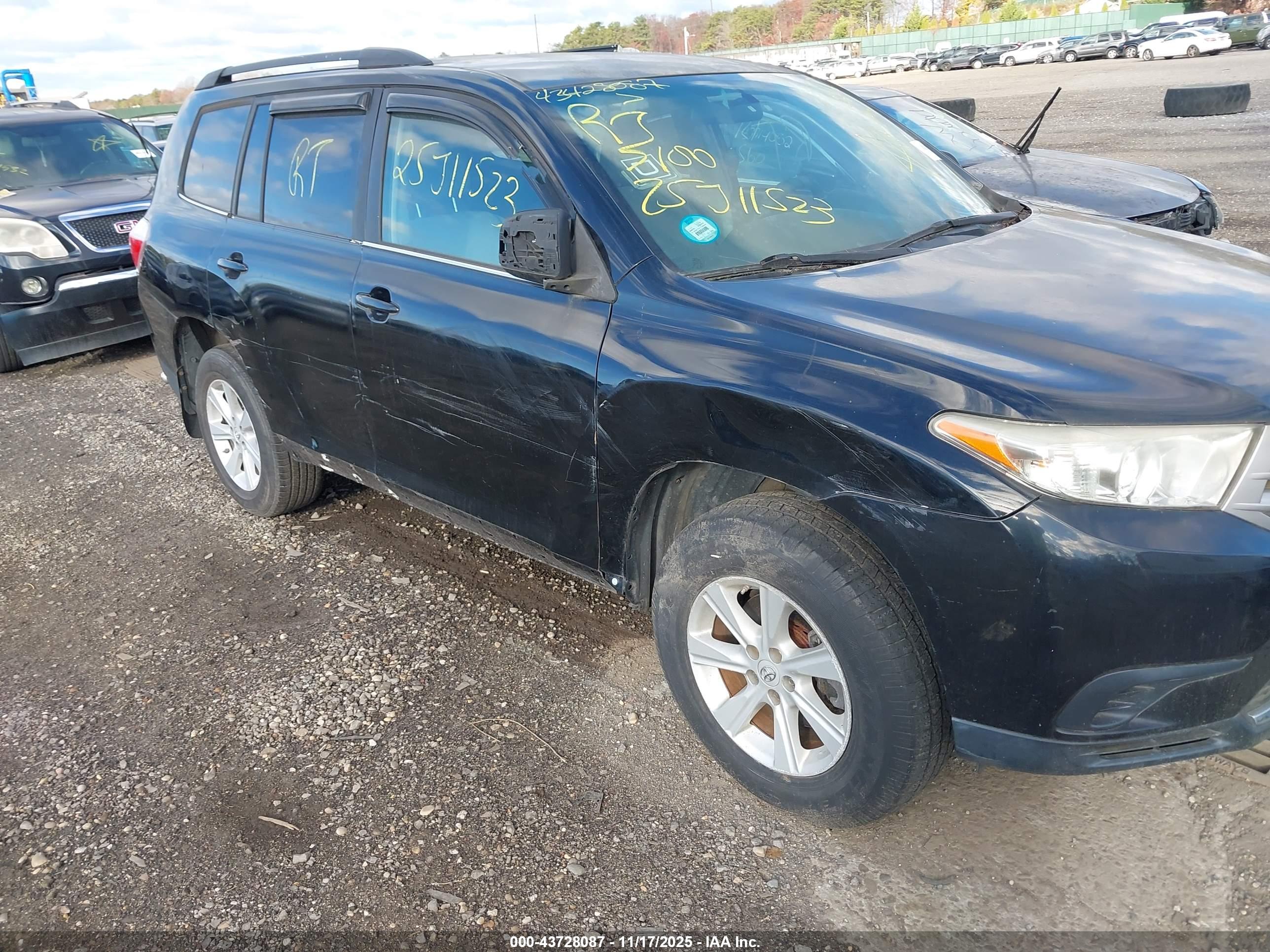 TOYOTA HIGHLANDER image 6