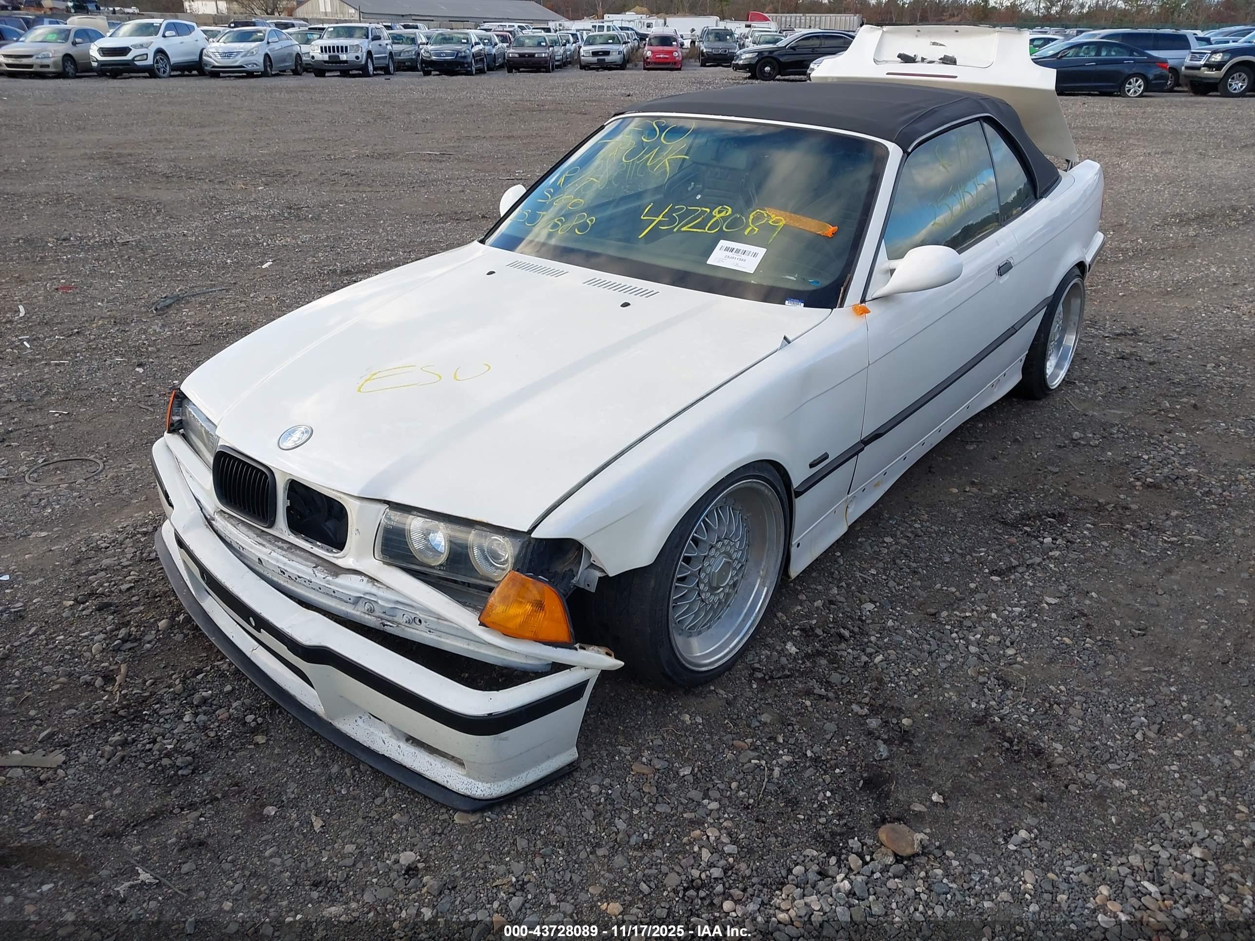 BMW 328IC image 2
