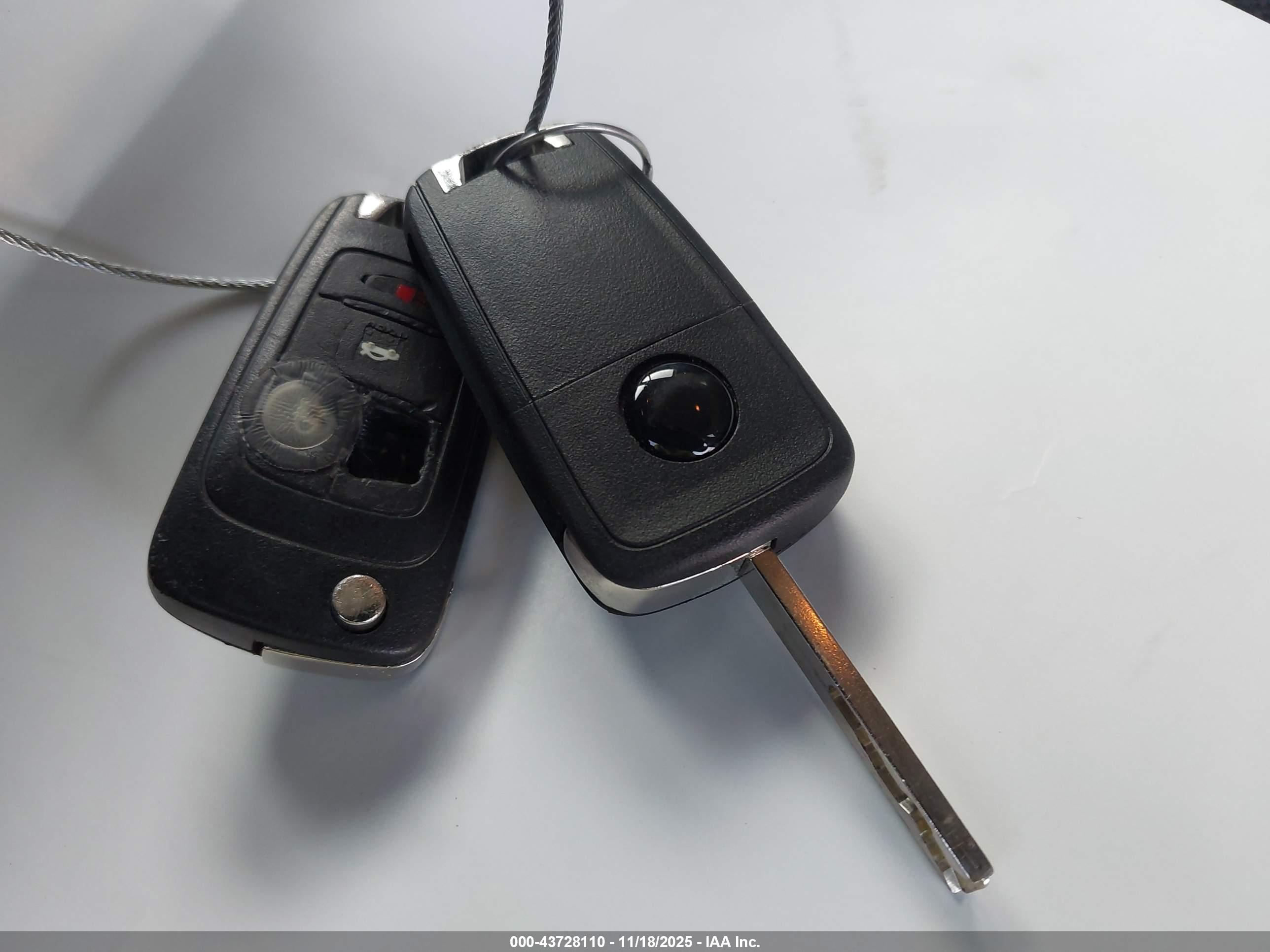 CHEVROLET CRUZE image 11