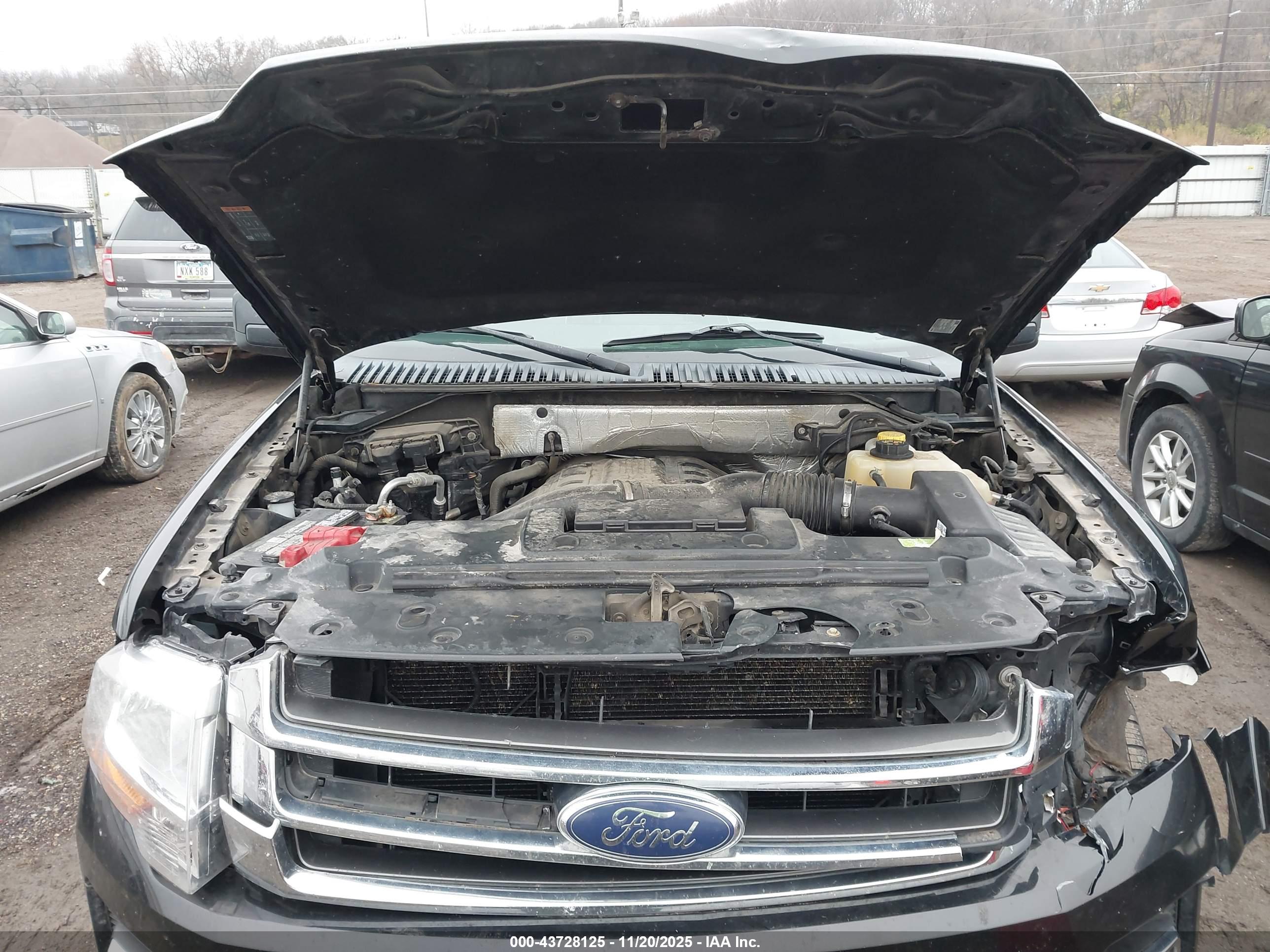 FORD EXPEDITION image 10