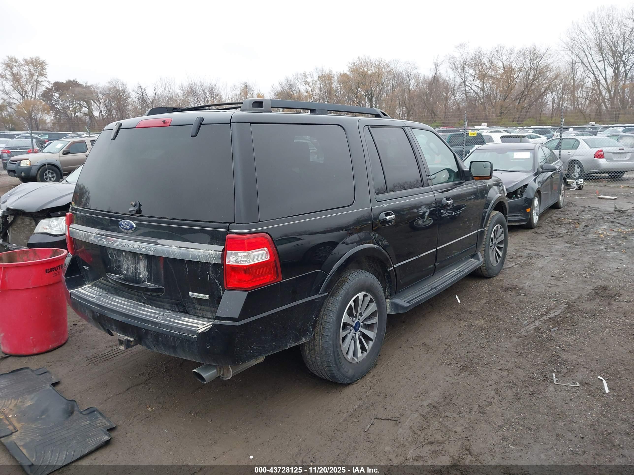 FORD EXPEDITION image 4