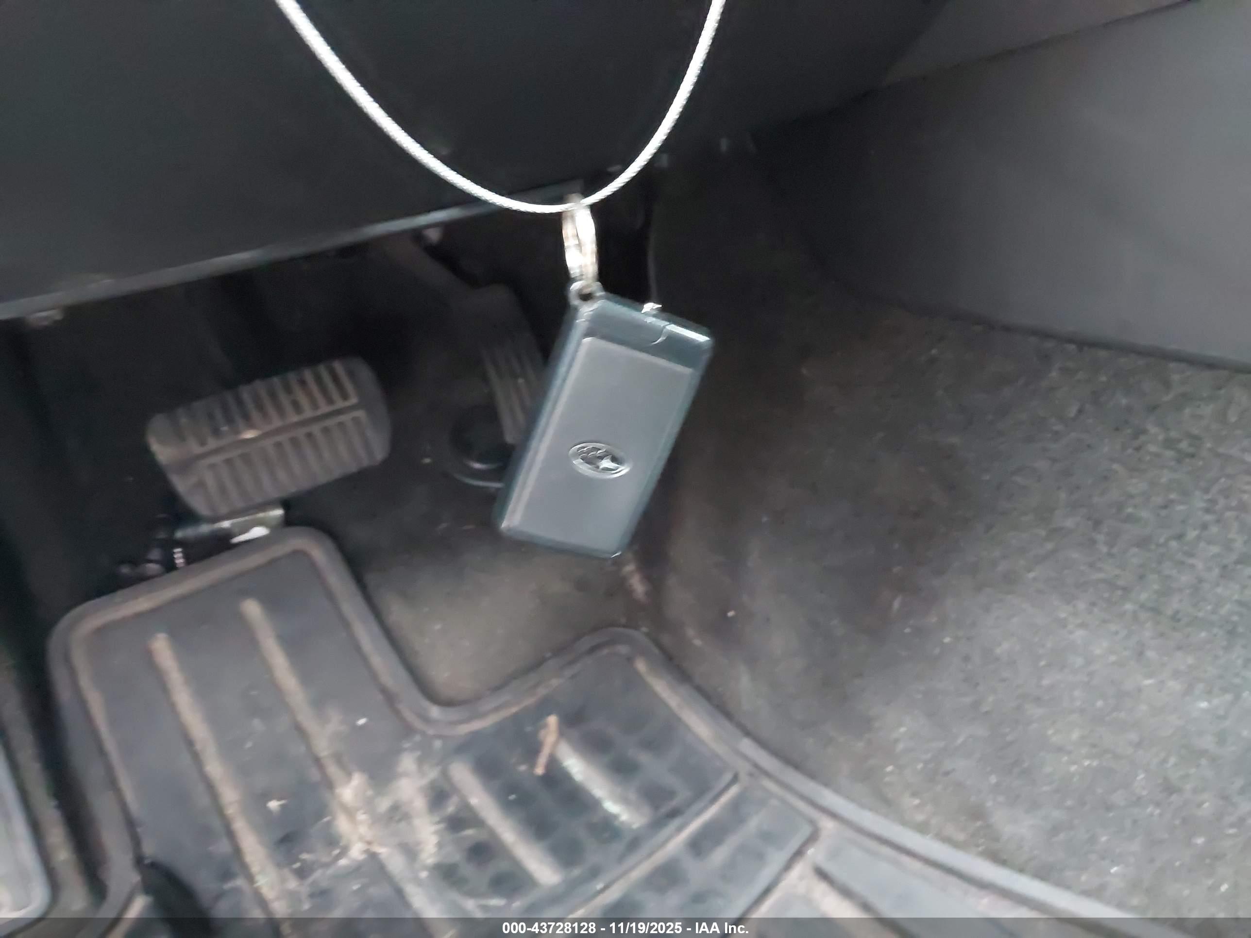 SUBARU OUTBACK image 11