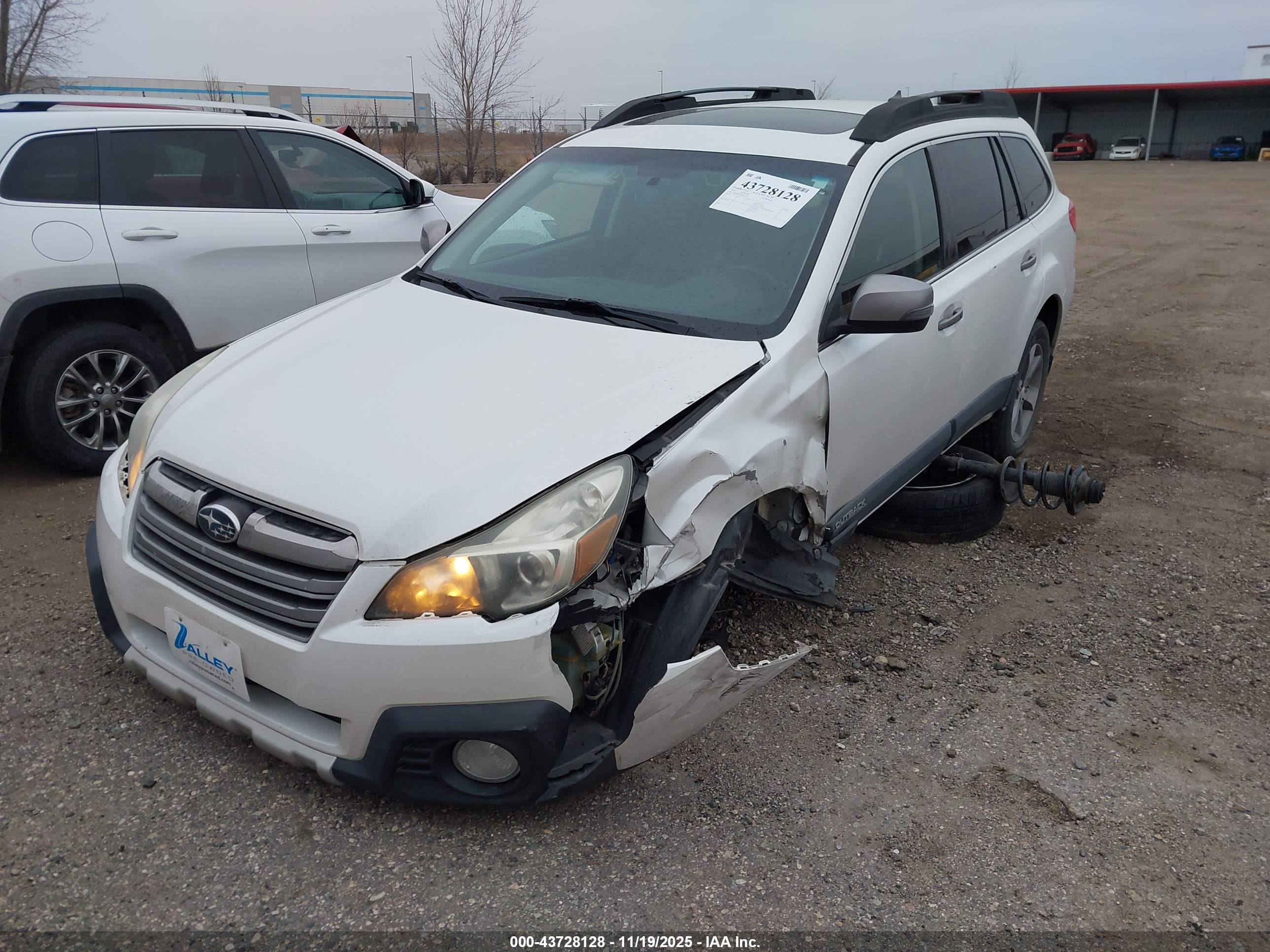 SUBARU OUTBACK image 2