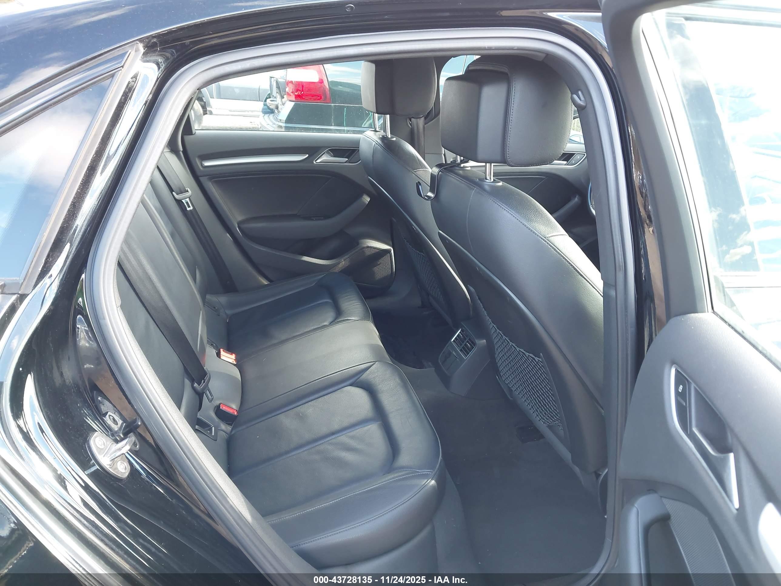 AUDI A3 image 8