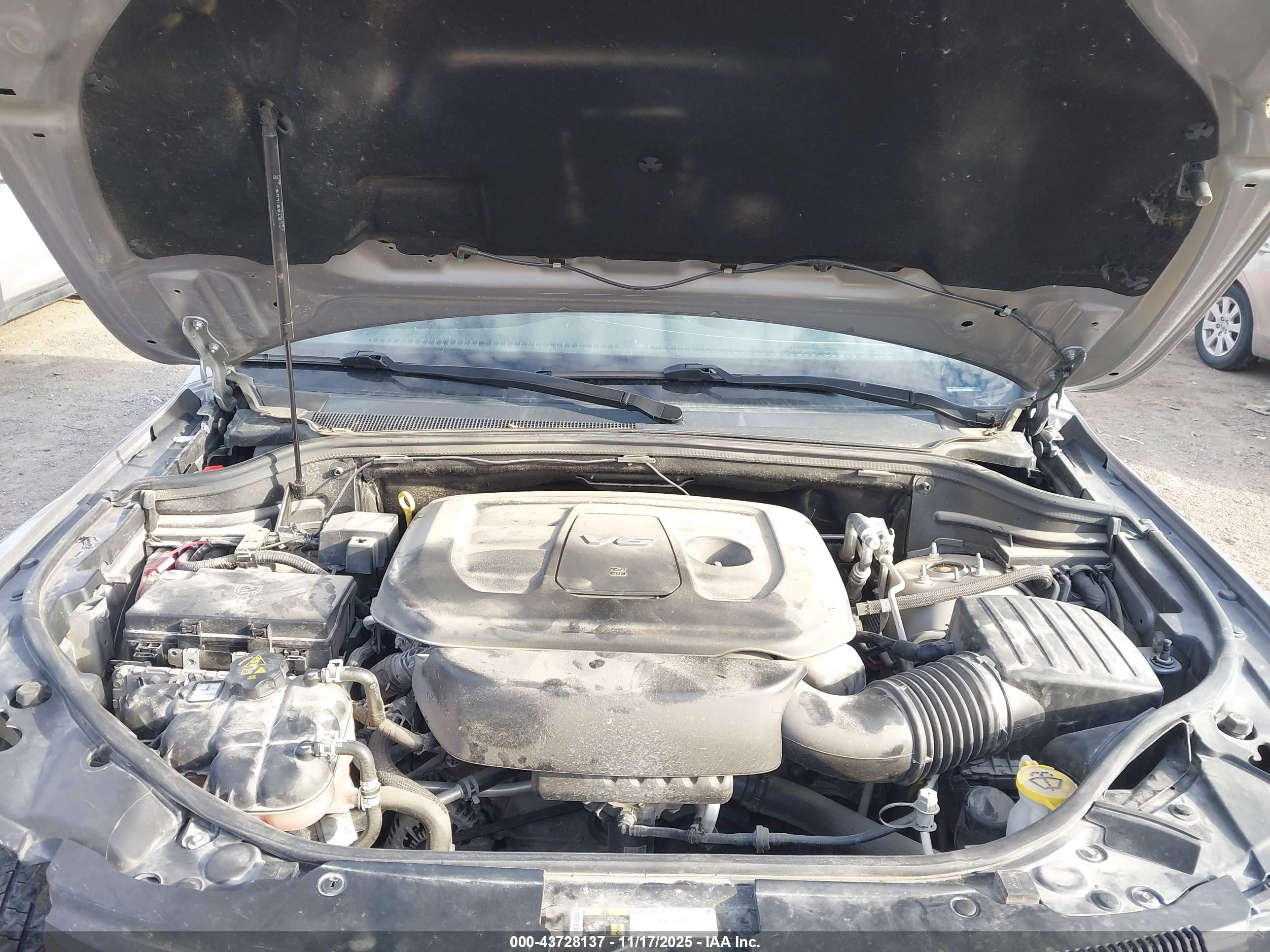 JEEP GRAND image 10