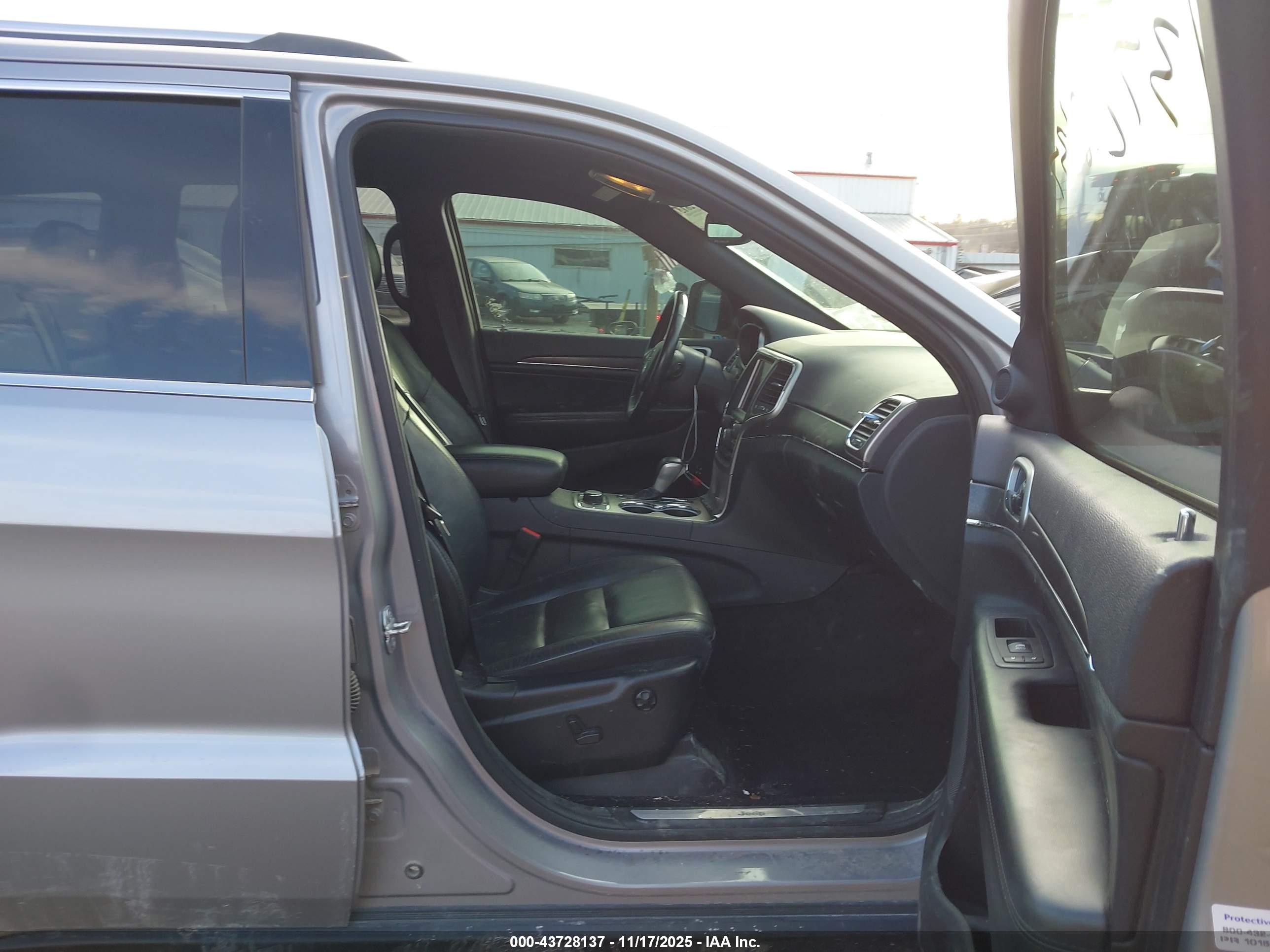 JEEP GRAND image 5