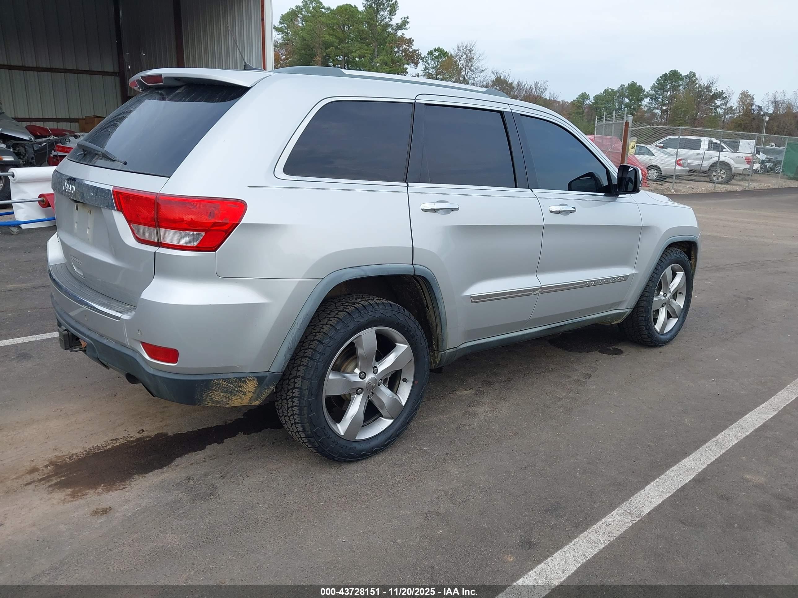 JEEP GRAND image 4