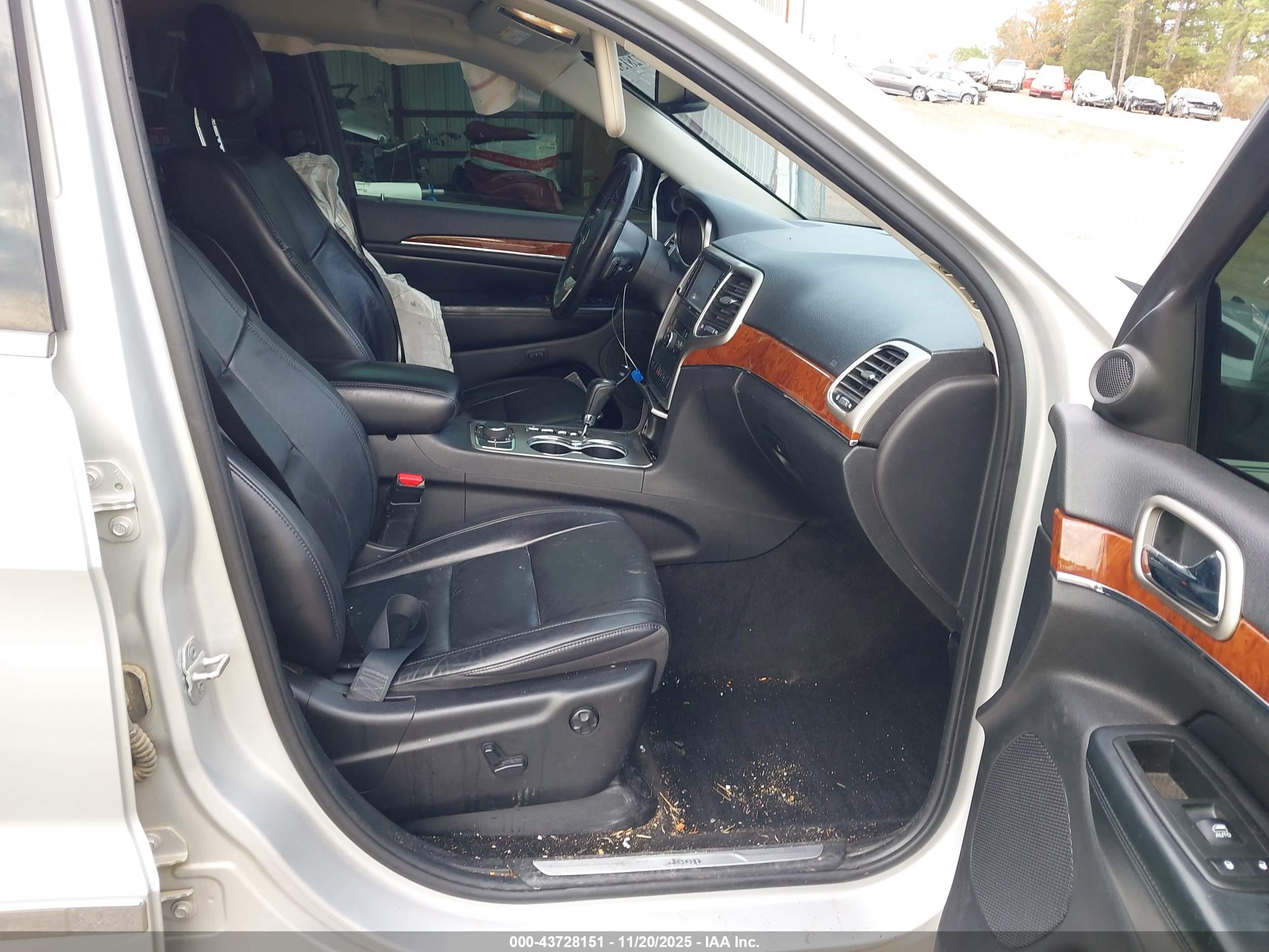 JEEP GRAND image 5