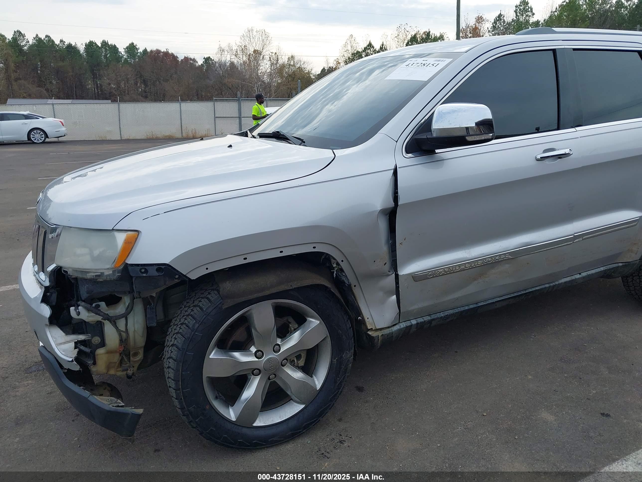 JEEP GRAND image 6