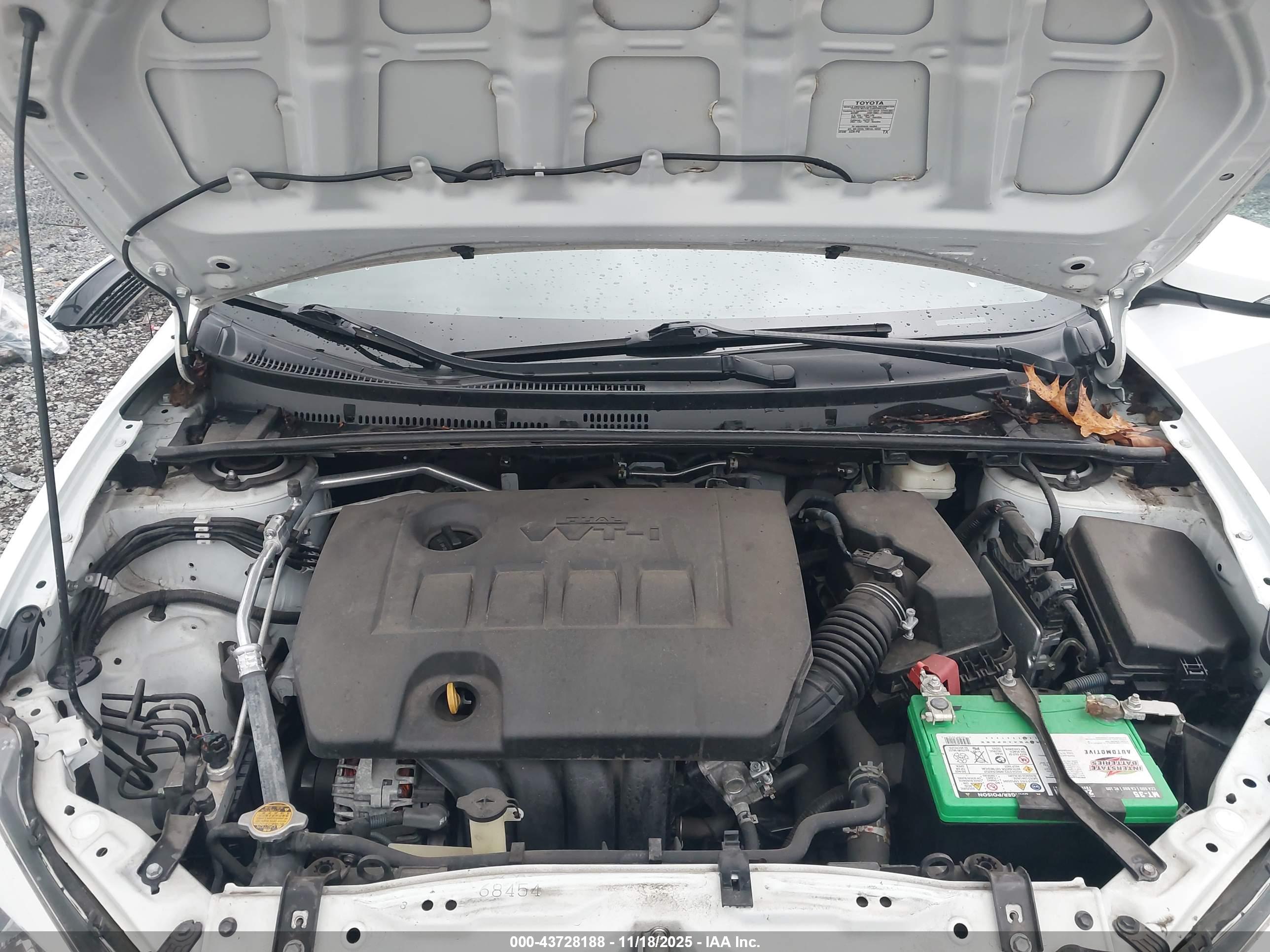 TOYOTA COROLLA image 10