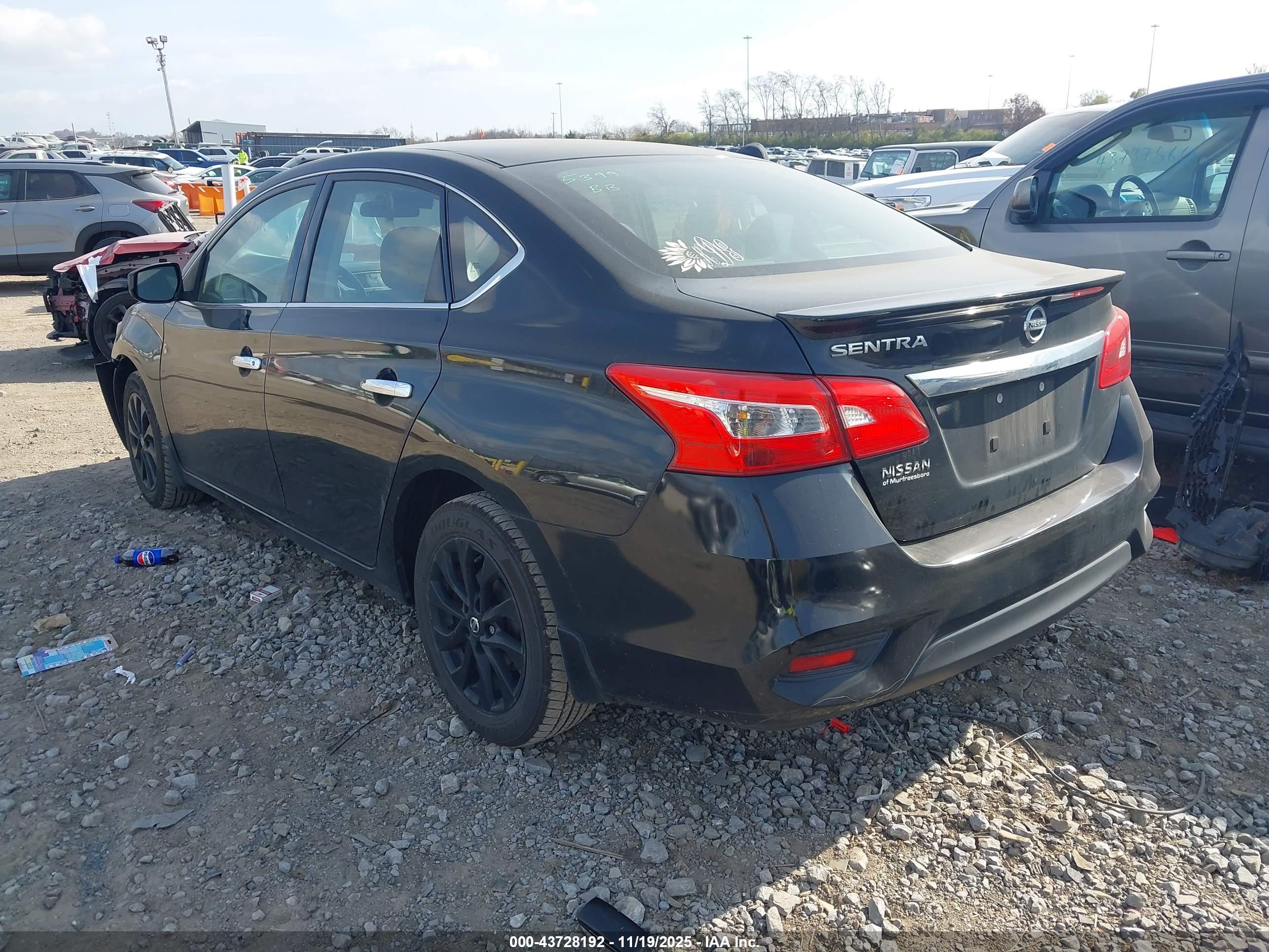 NISSAN SENTRA image 3