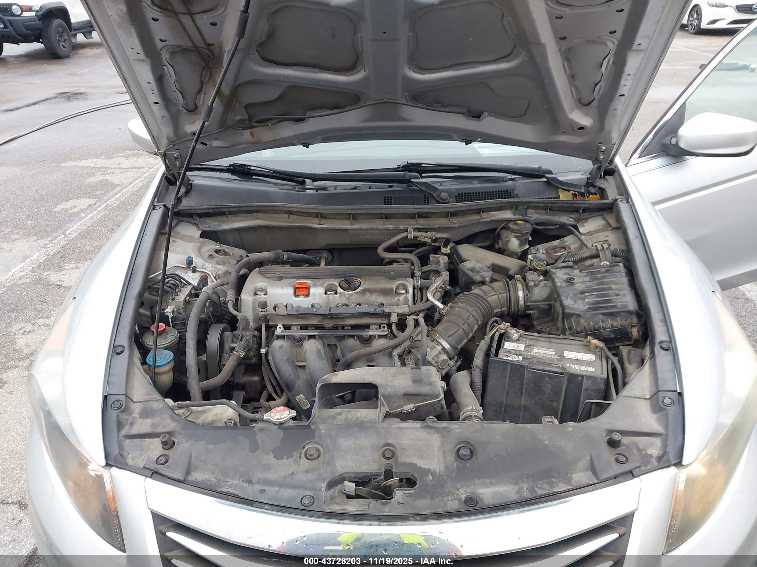 HONDA ACCORD image 10