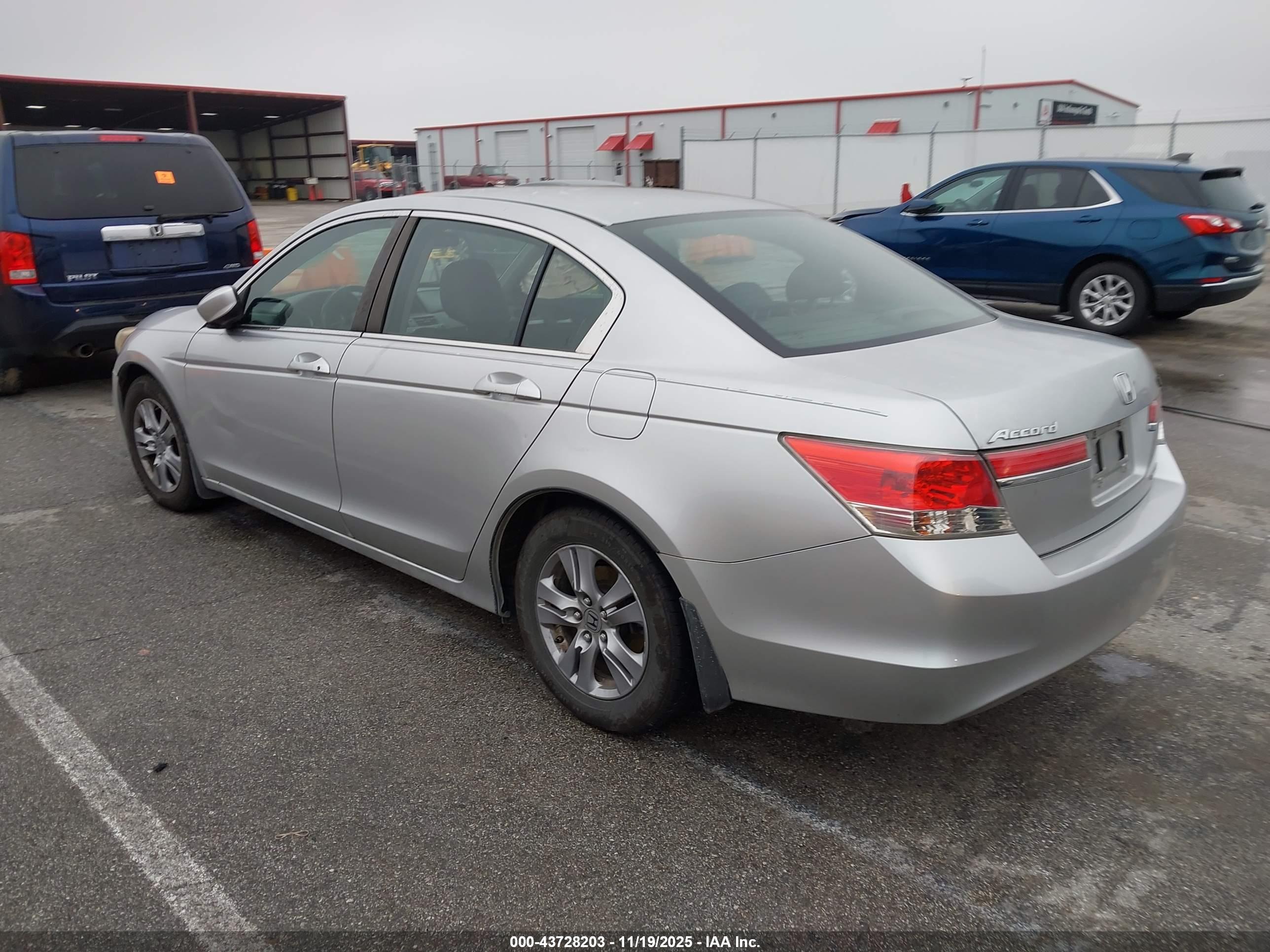 HONDA ACCORD image 3