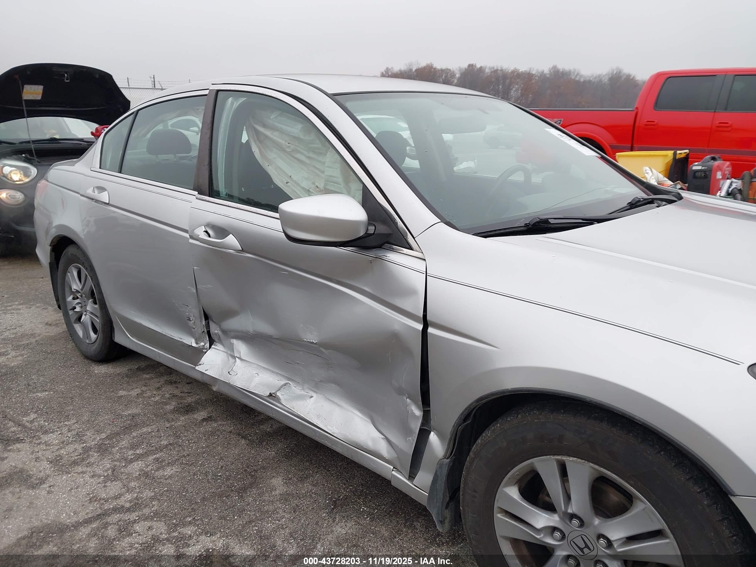 HONDA ACCORD image 6