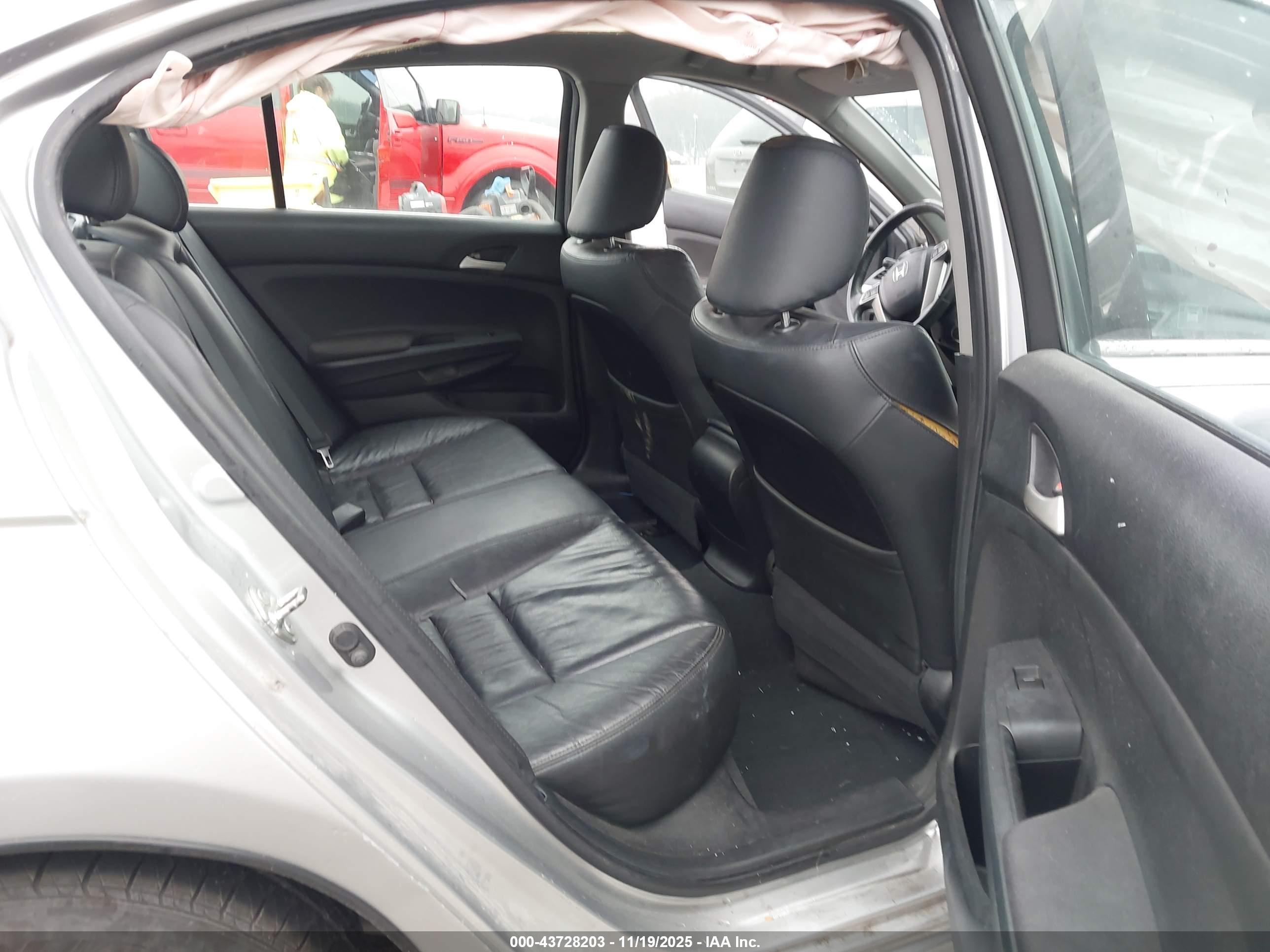 HONDA ACCORD image 8