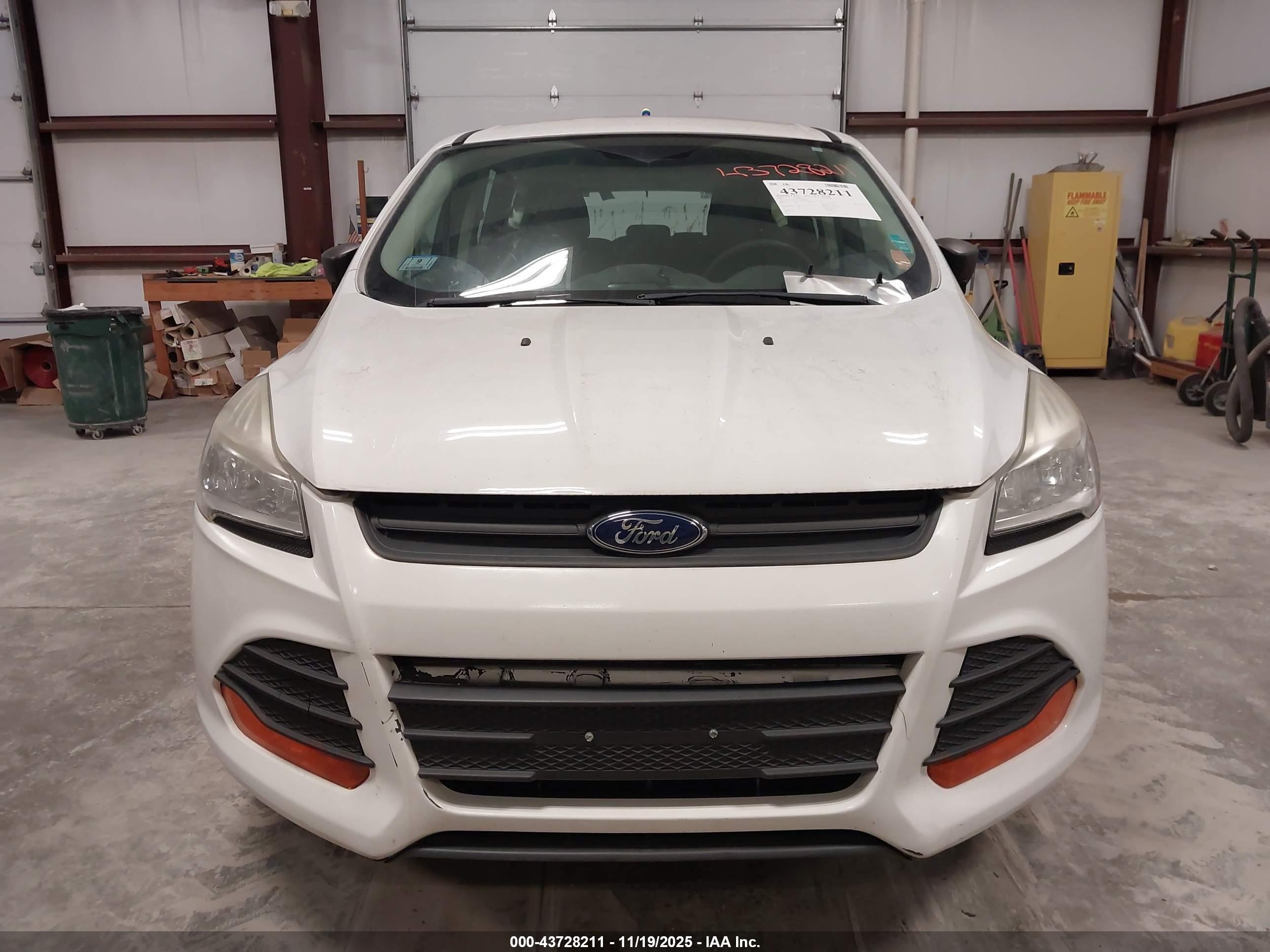 FORD ESCAPE image 6