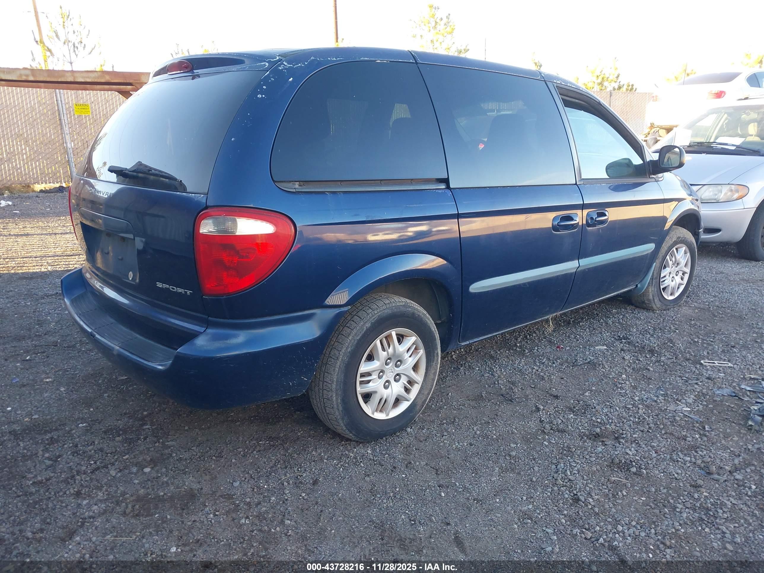 DODGE CARAVAN image 4