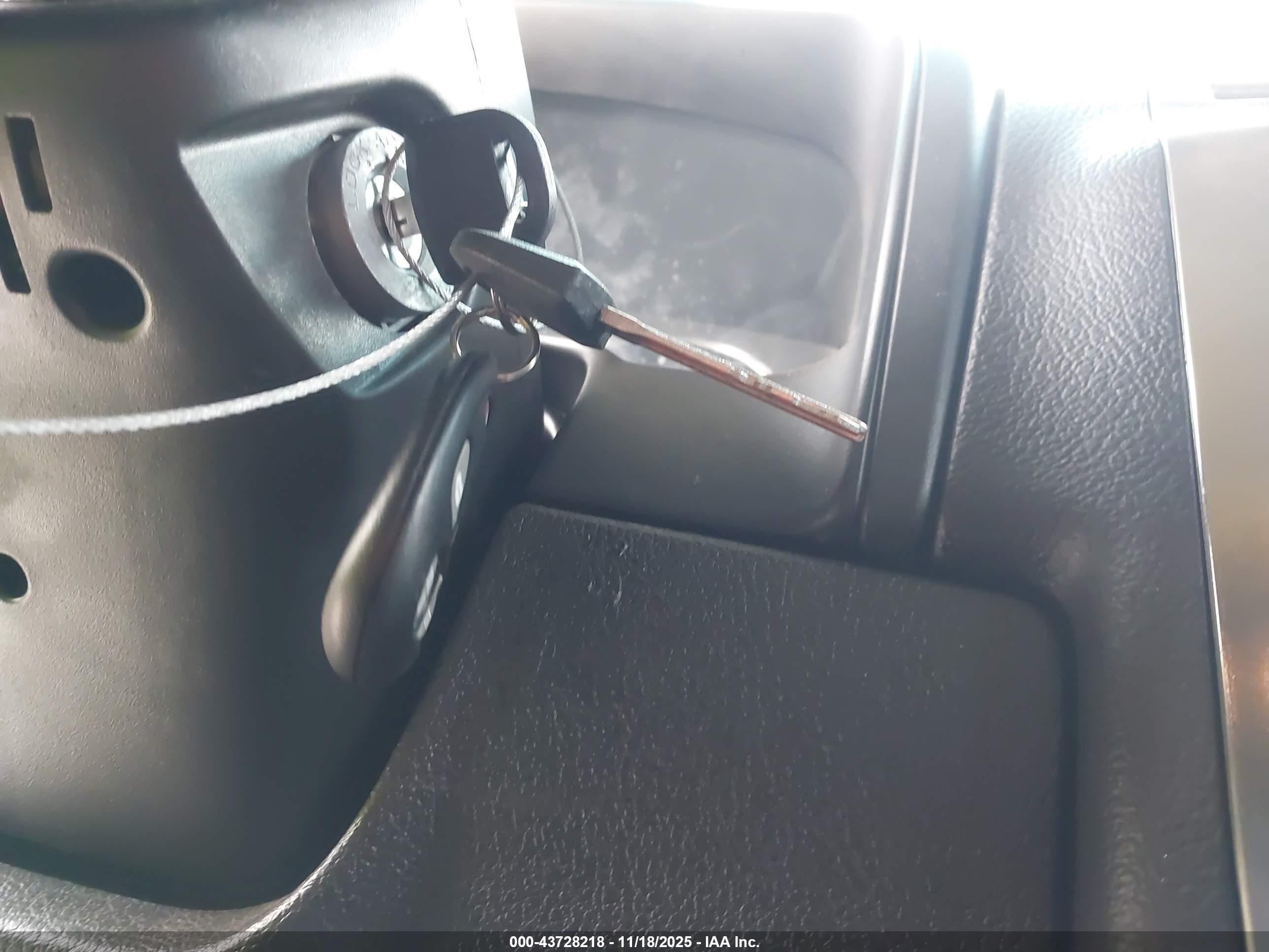 HUMMER H3 image 11