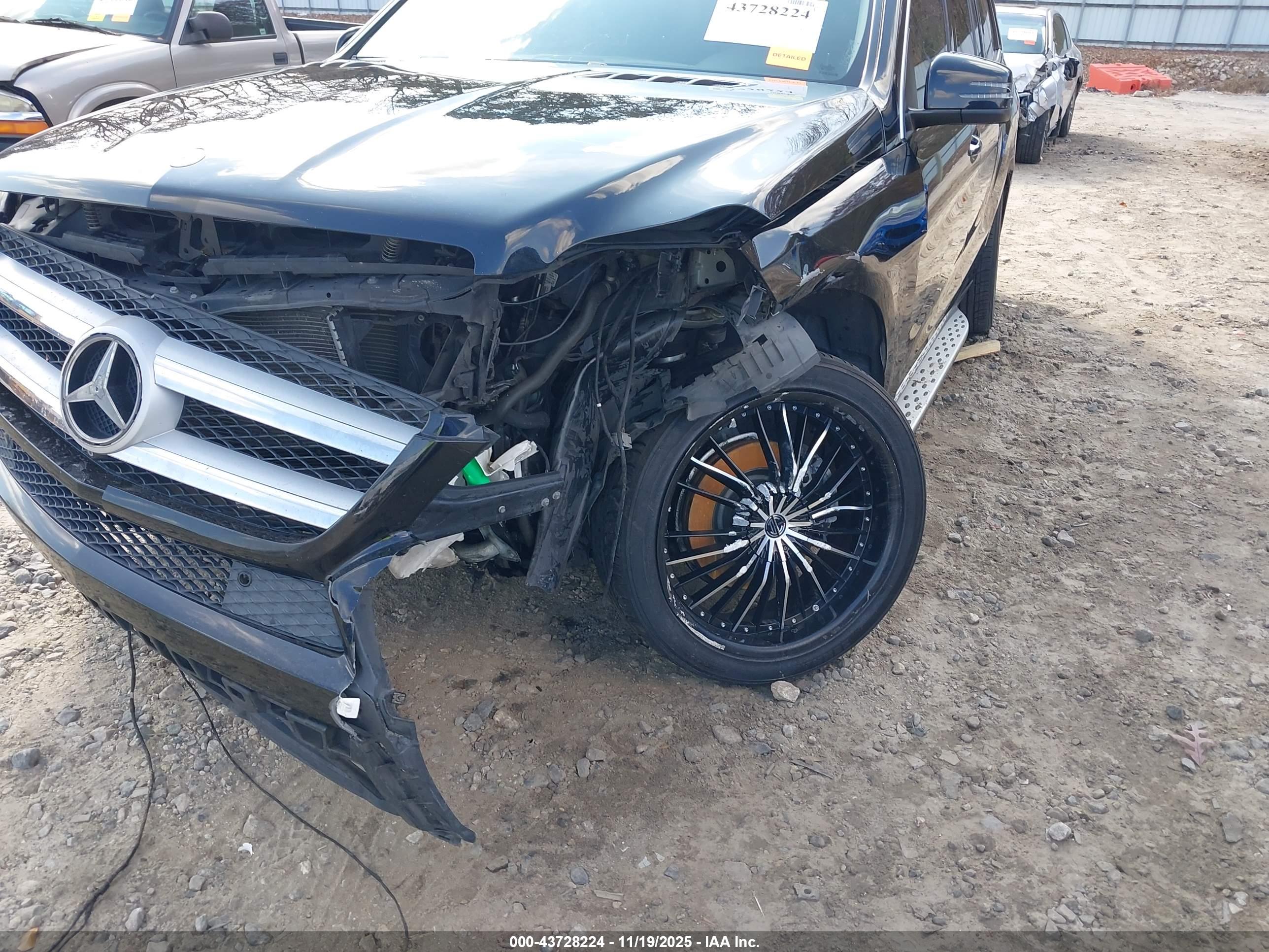 MERCEDES-BENZ GL image 6