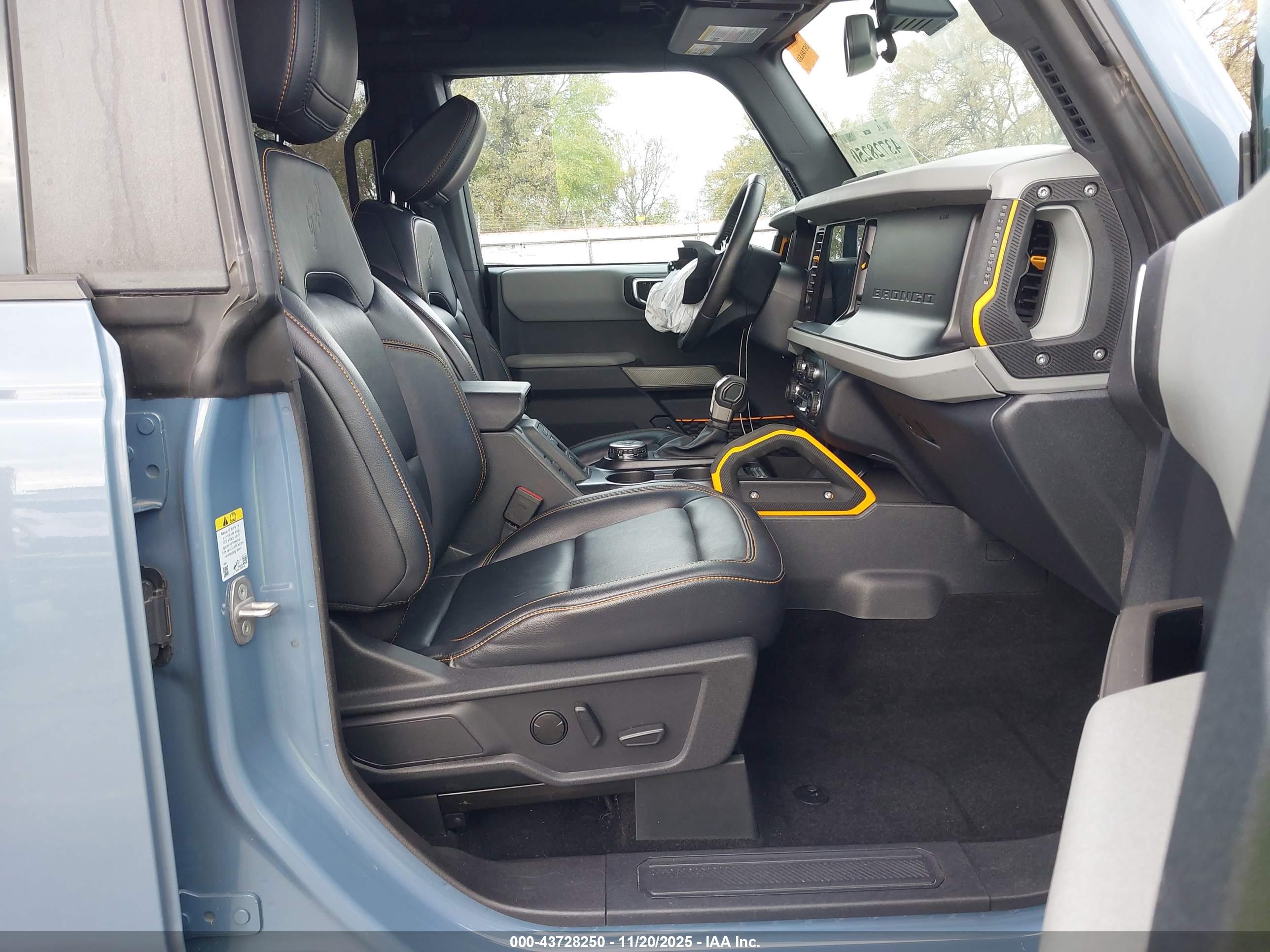 FORD BRONCO image 5