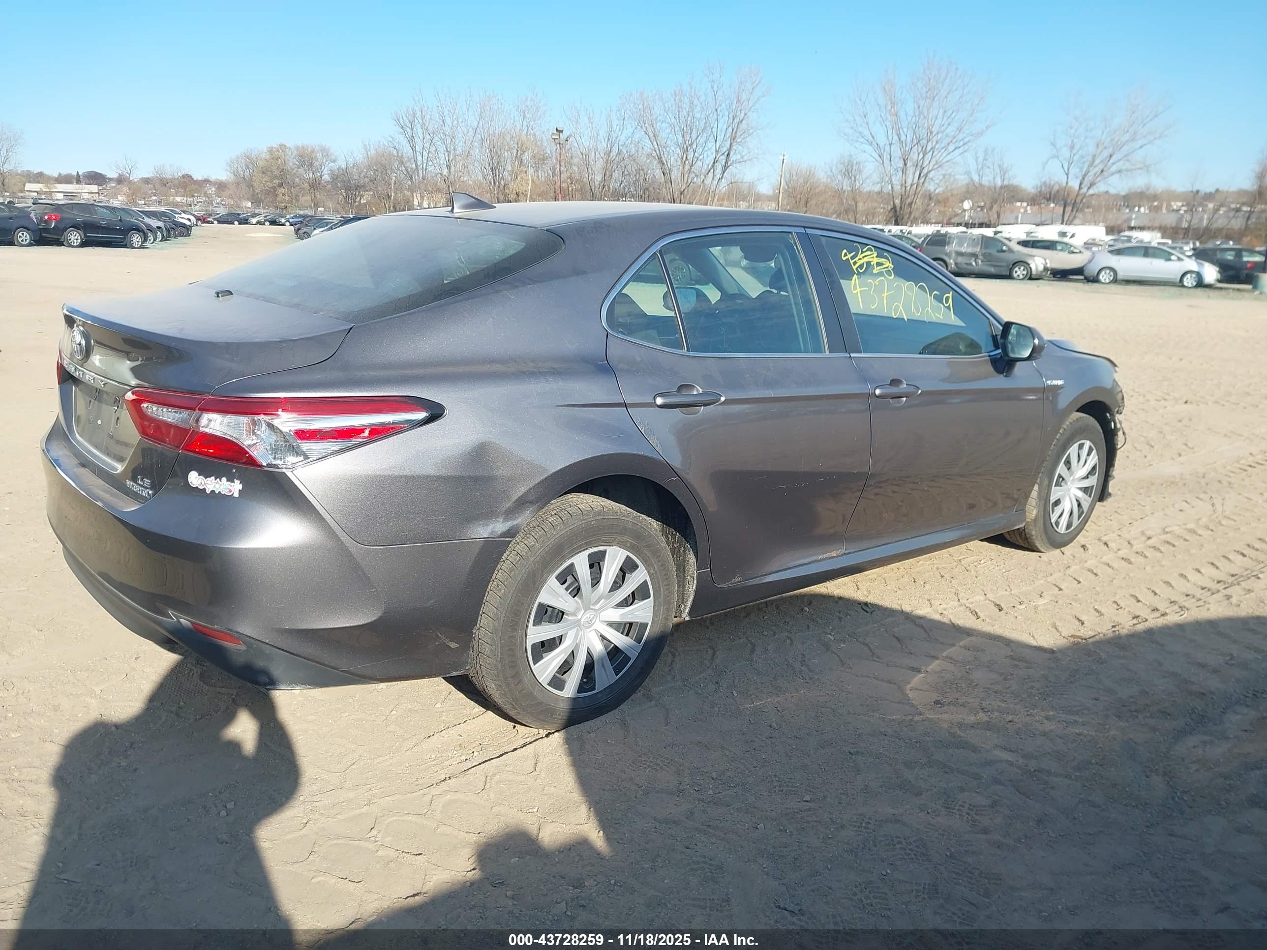 TOYOTA CAMRY image 4