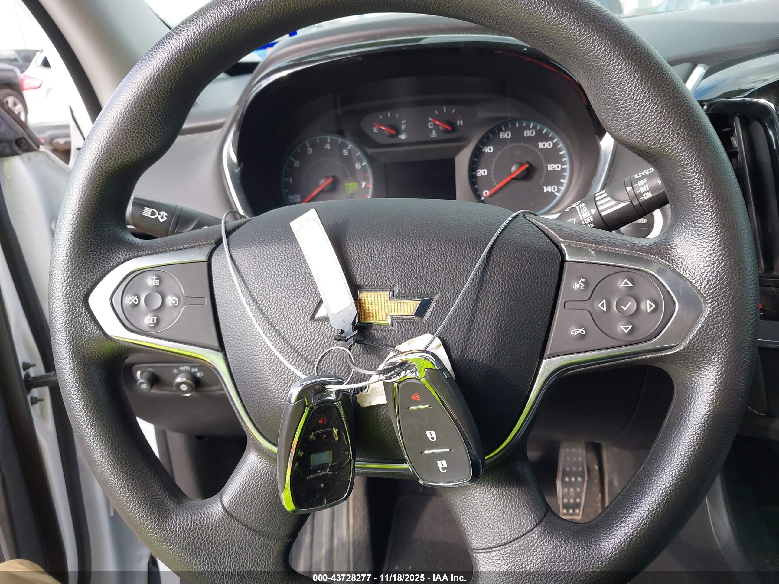 CHEVROLET TRAVERSE image 11