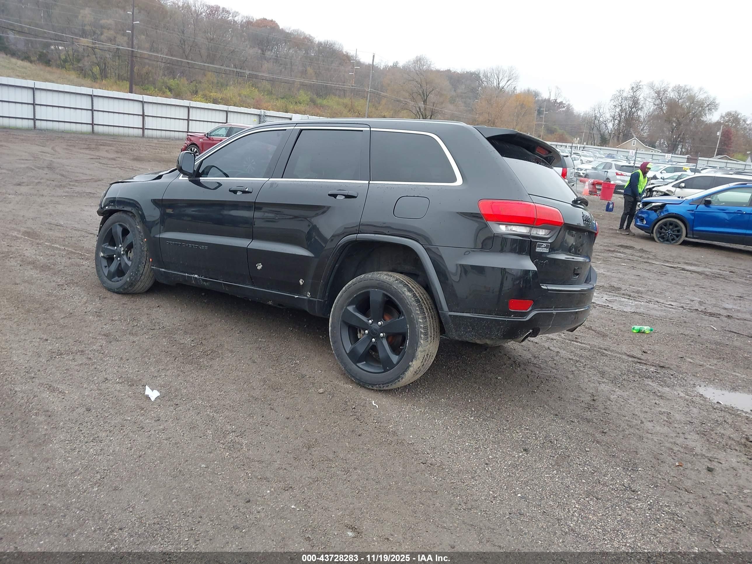 JEEP GRAND image 3