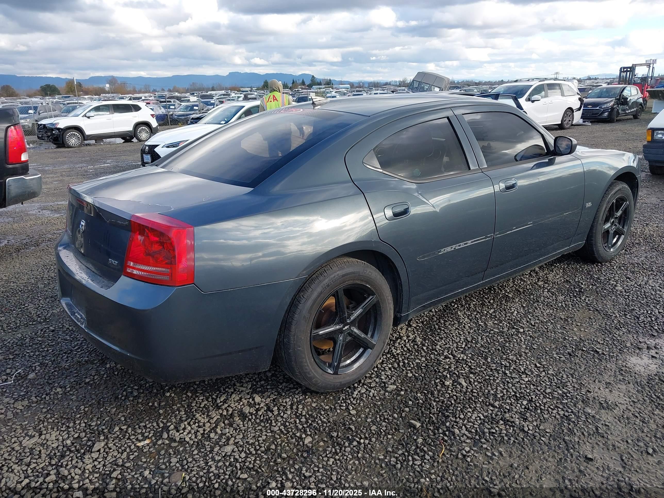 DODGE CHARGER image 4