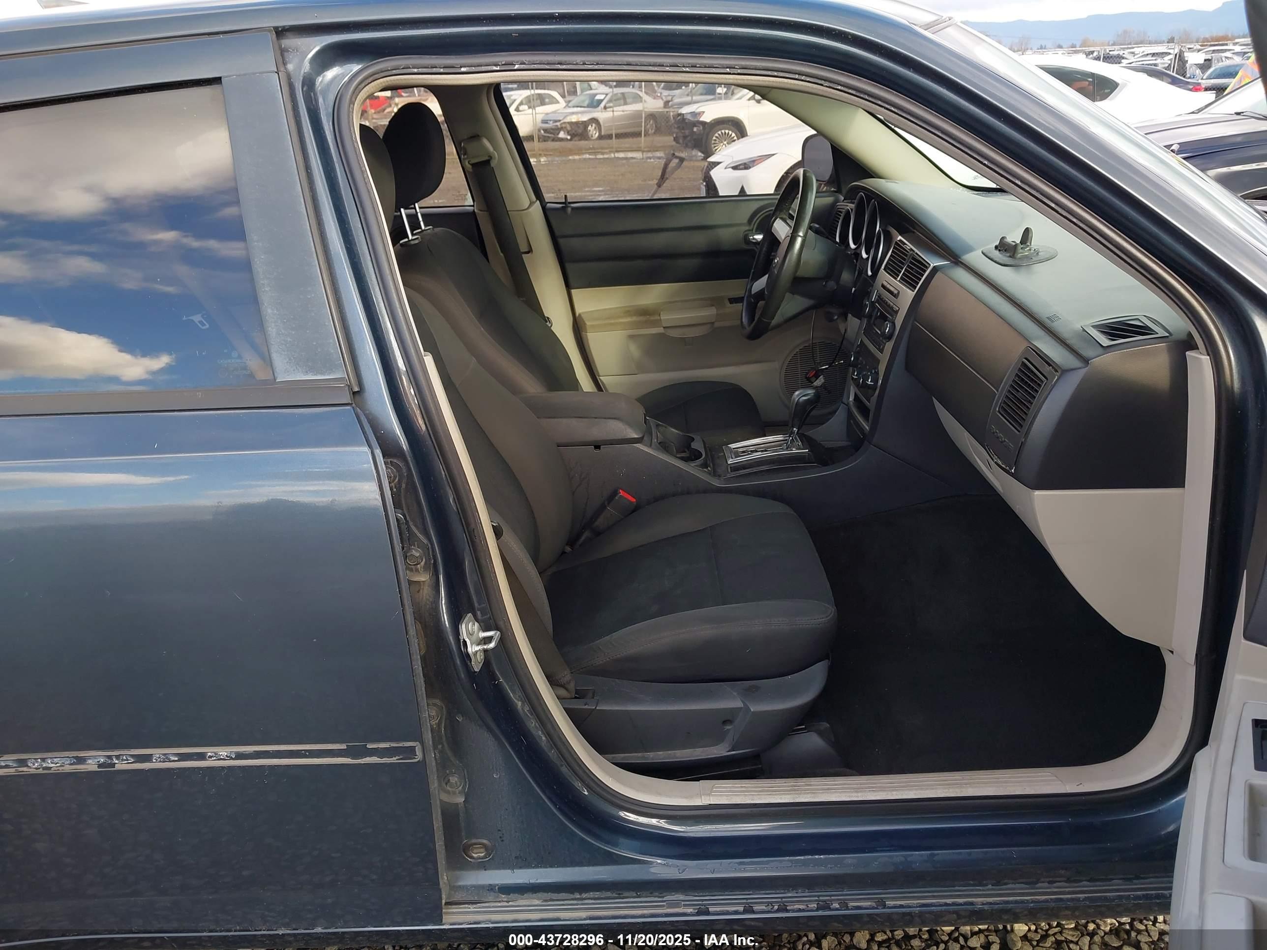DODGE CHARGER image 5
