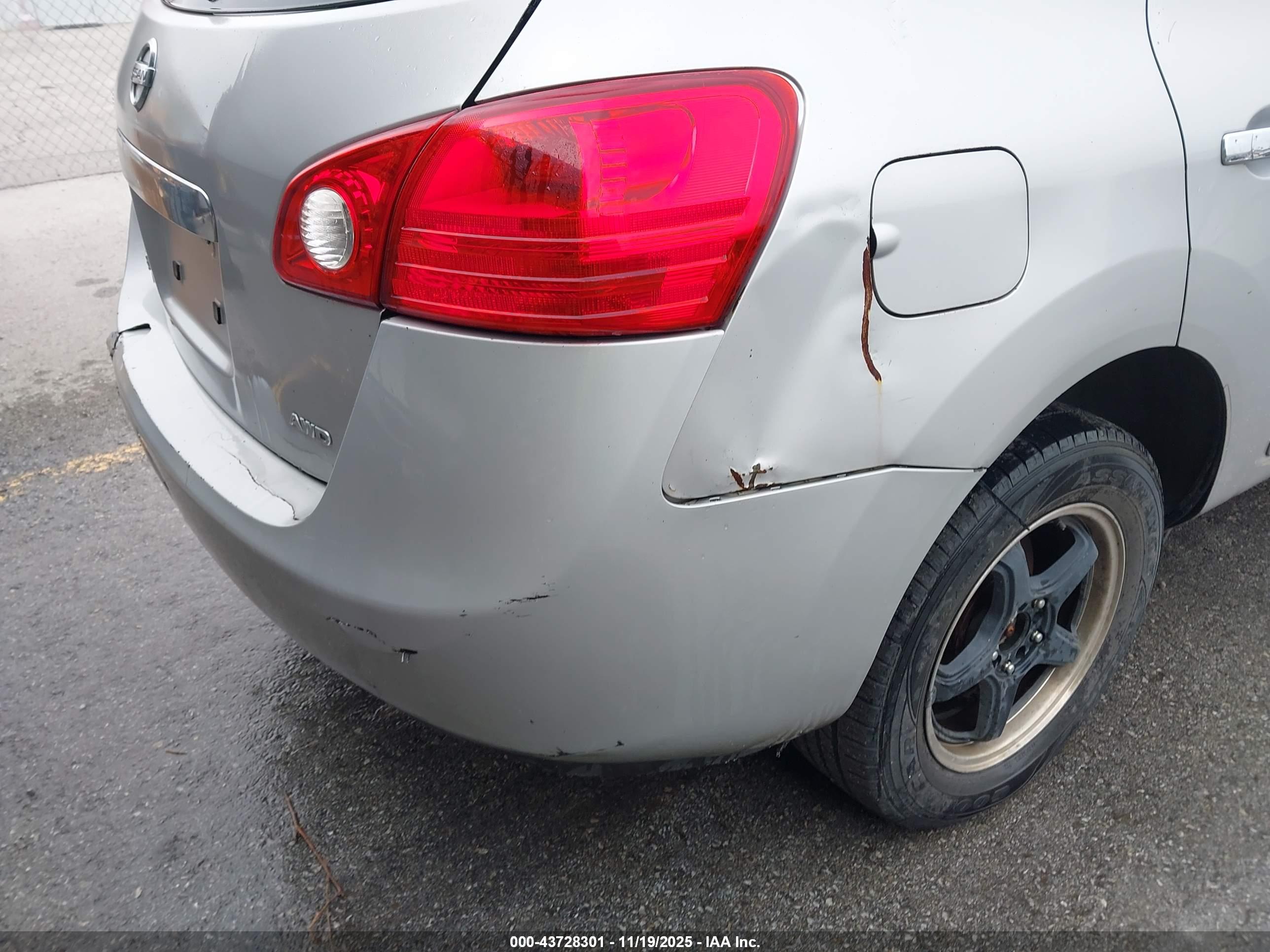 NISSAN ROGUE image 6