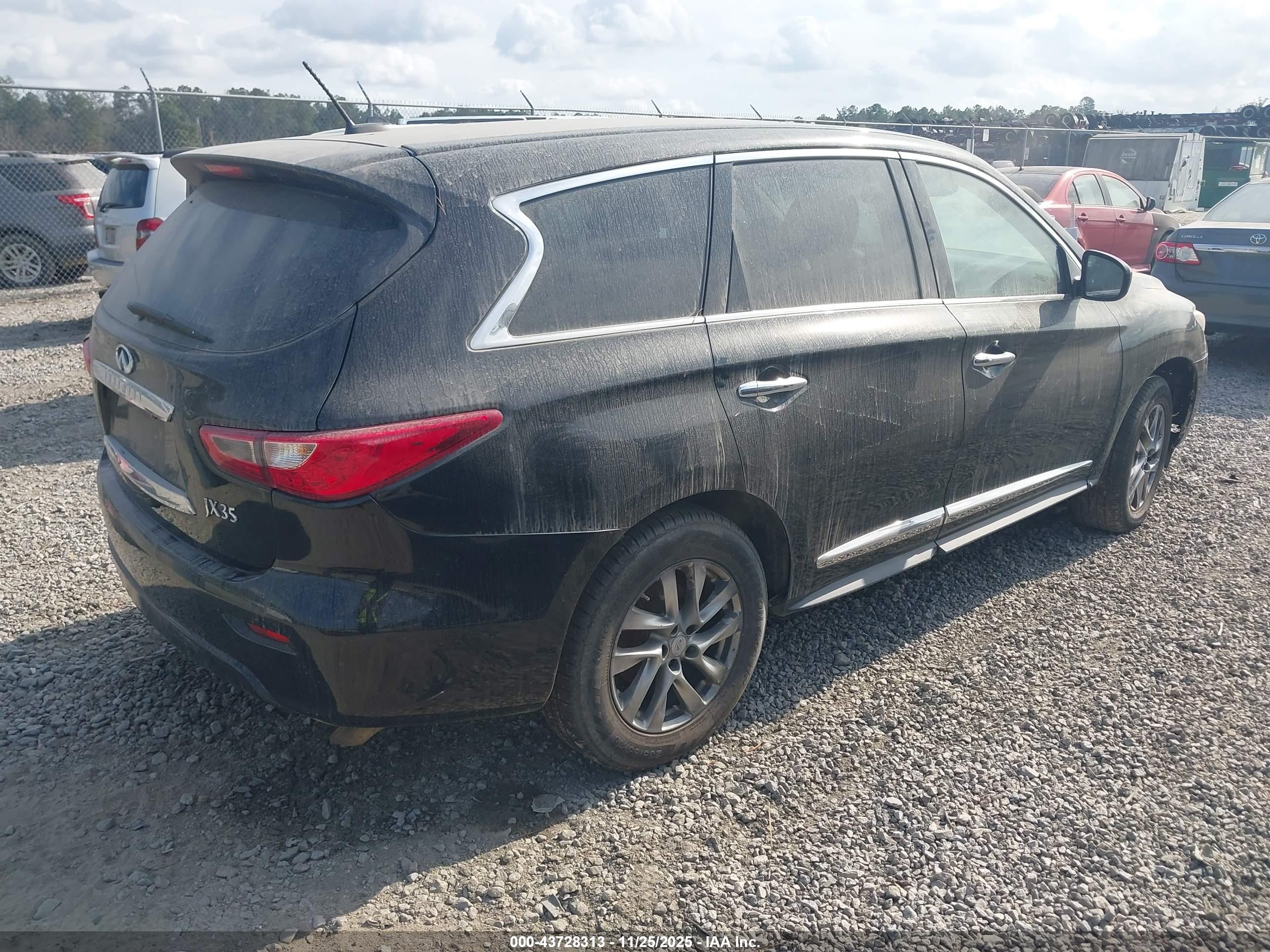 INFINITI JX35 image 4