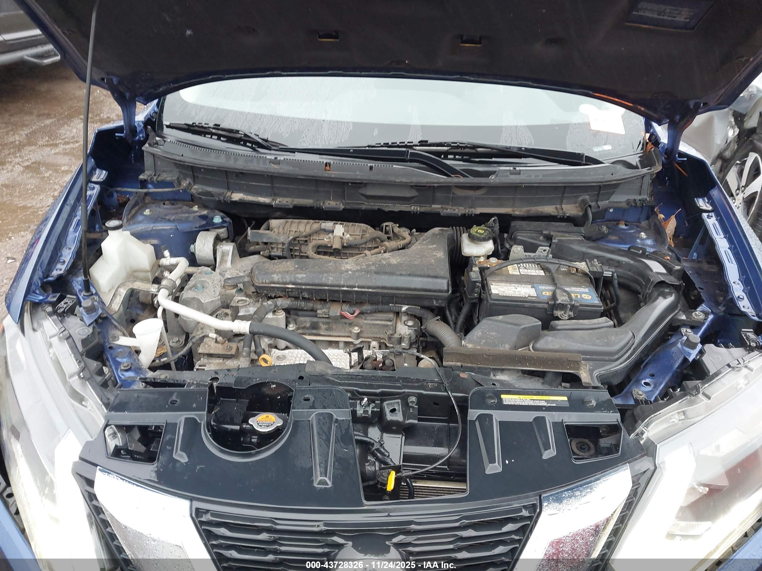 NISSAN ROGUE image 10
