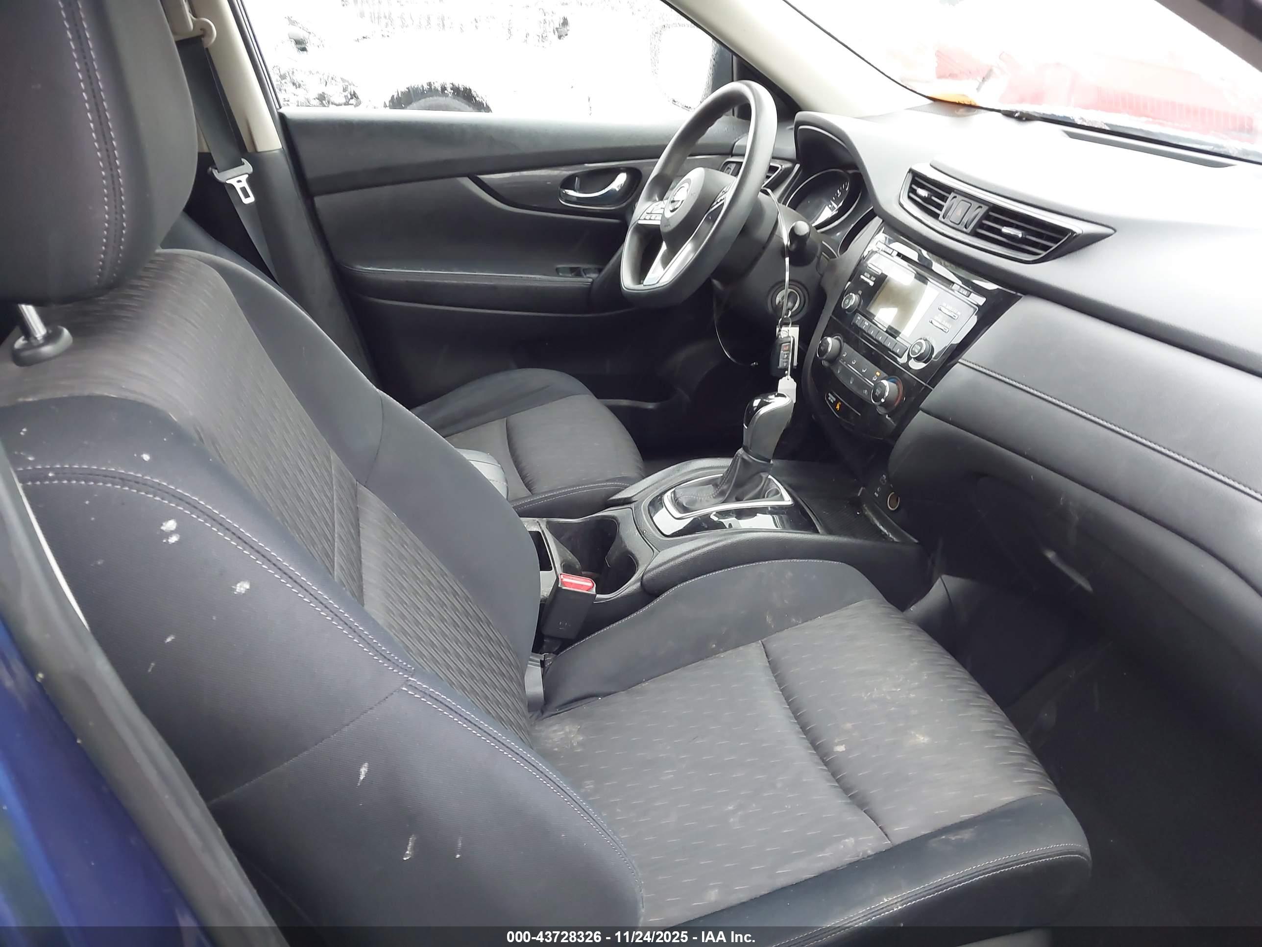 NISSAN ROGUE image 5