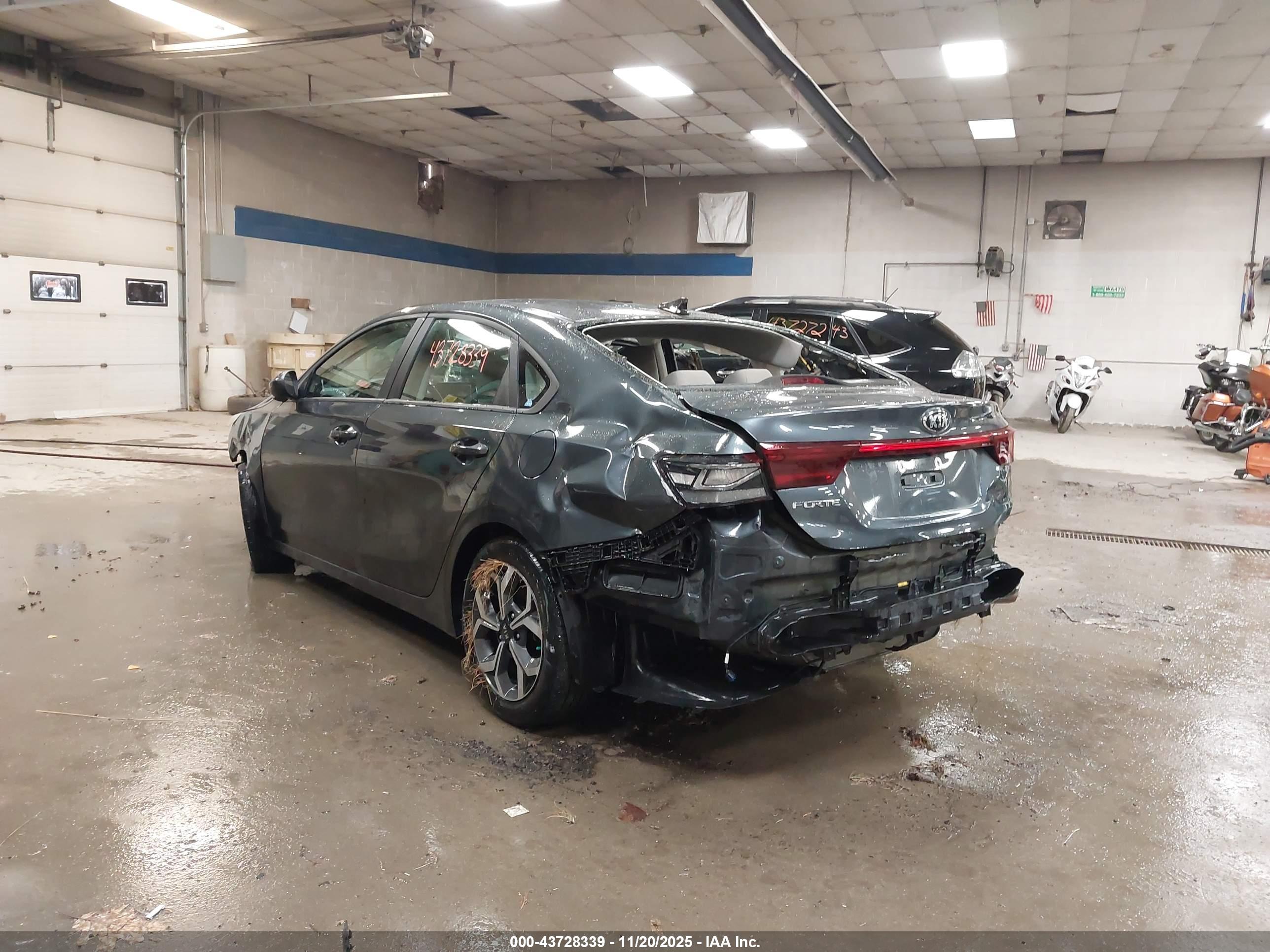 KIA FORTE image 3