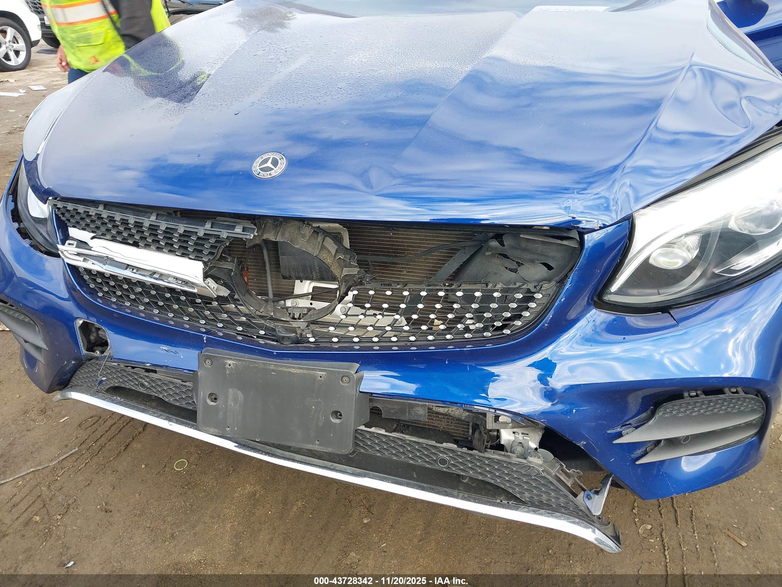 MERCEDES-BENZ GLC image 6