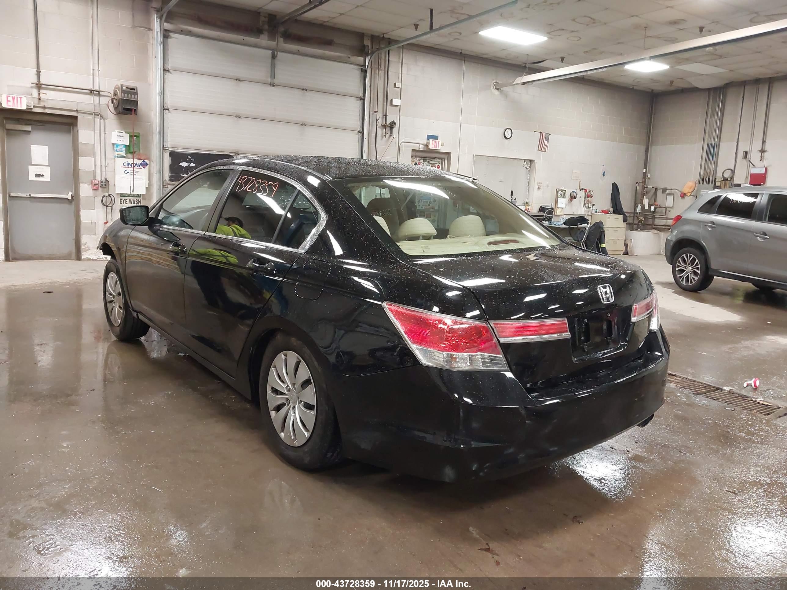 HONDA ACCORD image 3