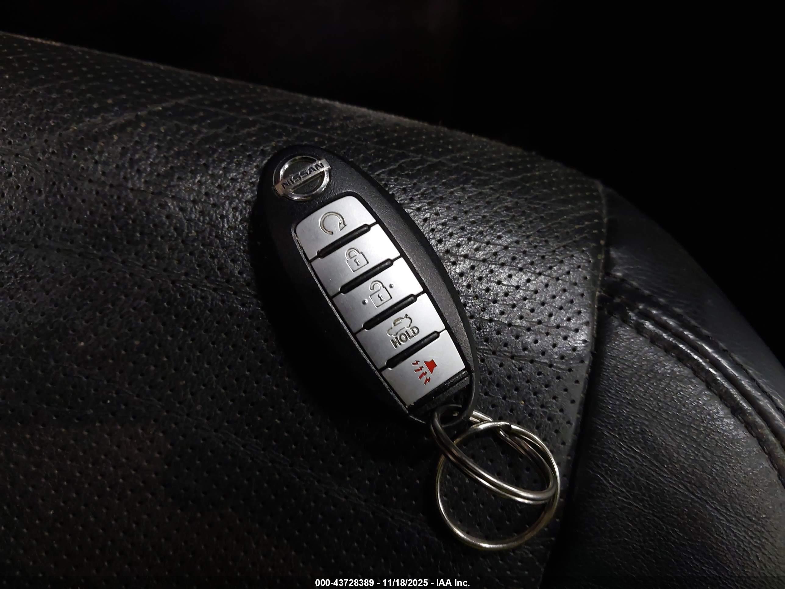 NISSAN ALTIMA image 11
