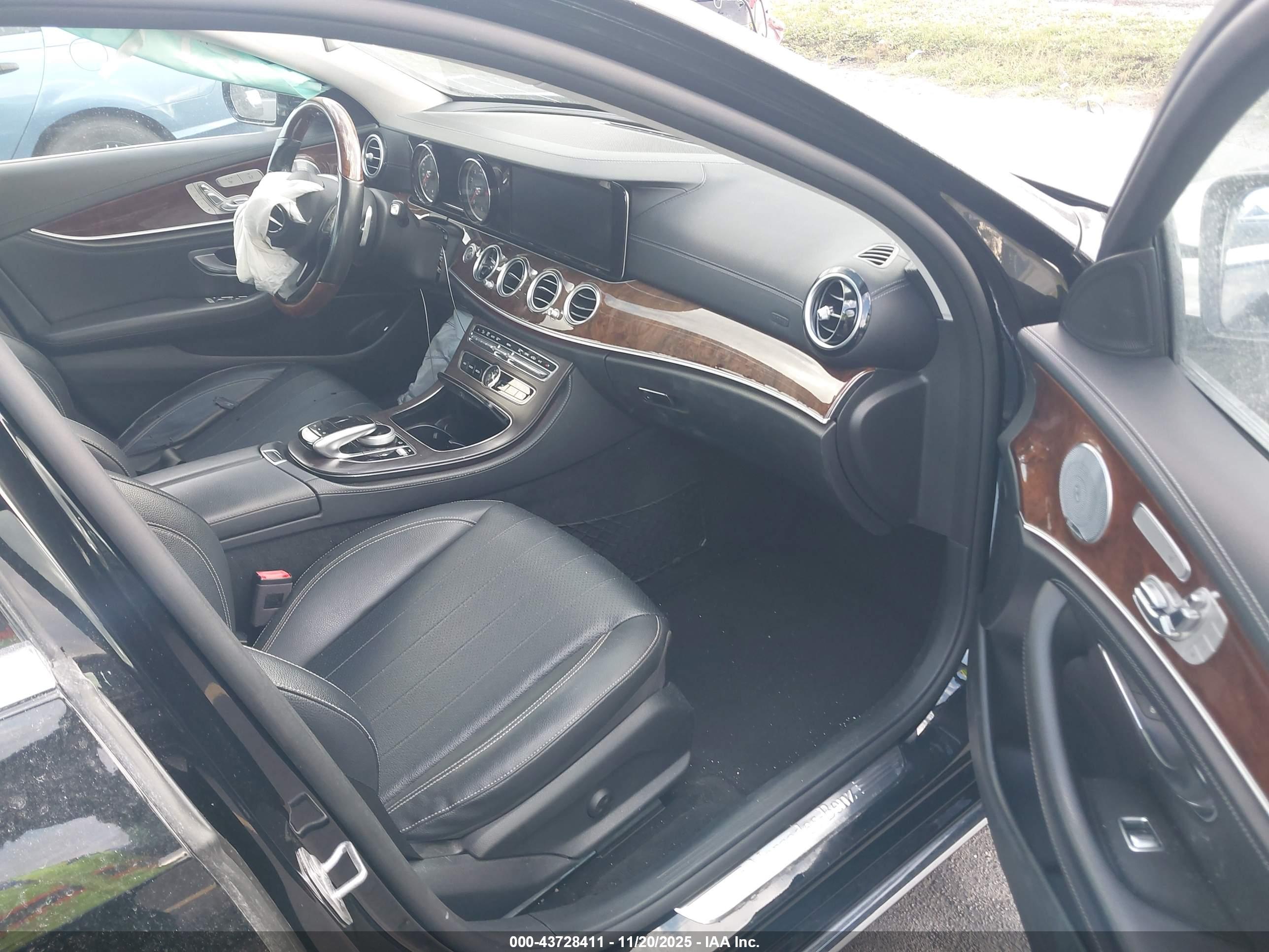 MERCEDES-BENZ E image 5
