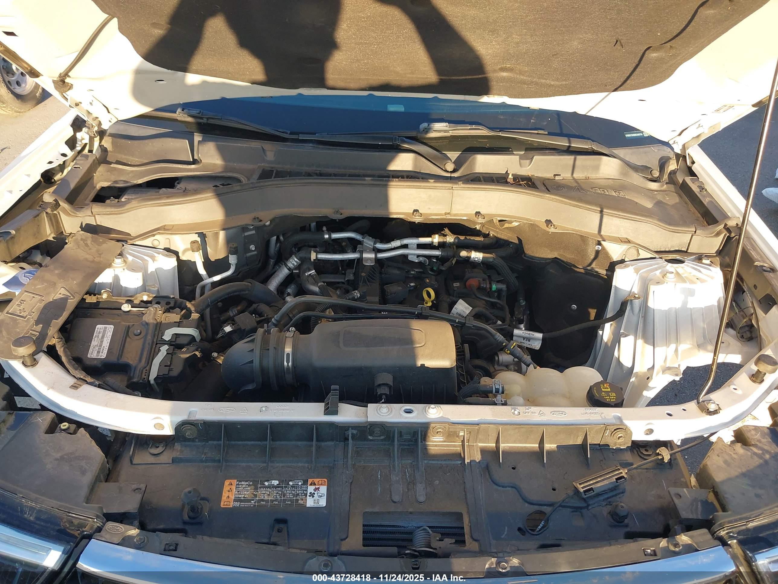 FORD EXPLORER image 10