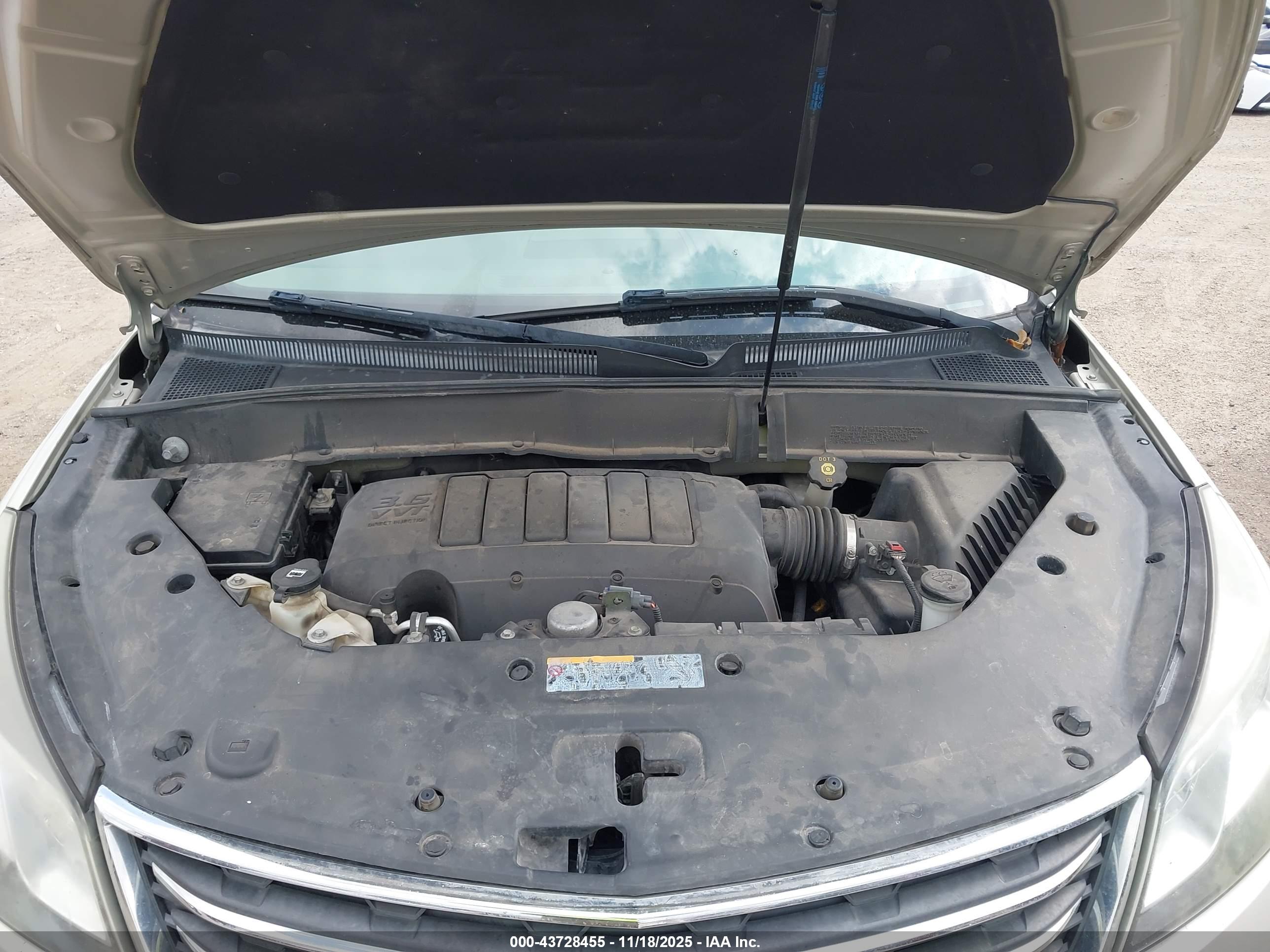 CHEVROLET TRAVERSE image 10